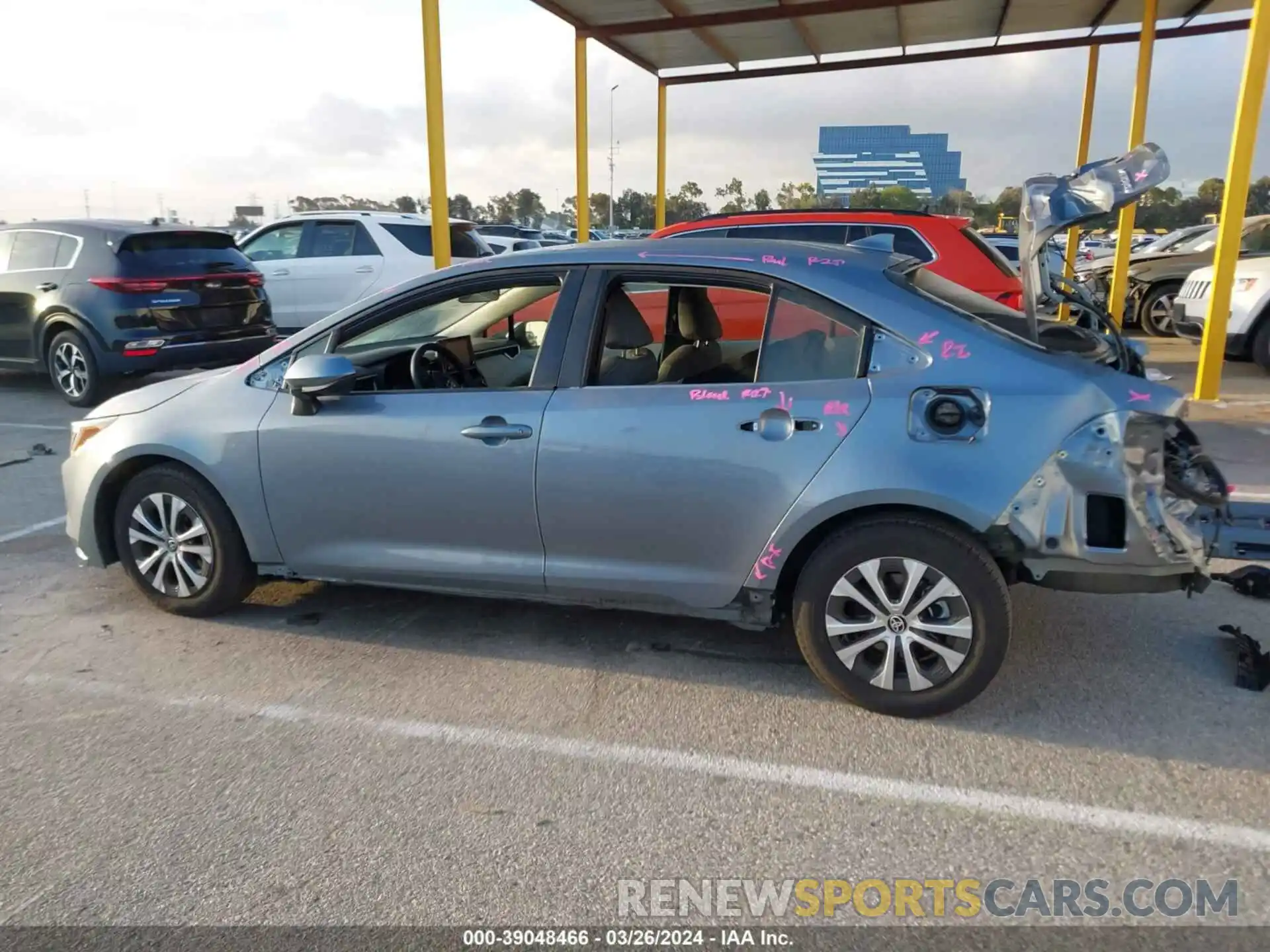 15 Photograph of a damaged car JTDEAMDE5NJ061684 TOYOTA COROLLA 2022