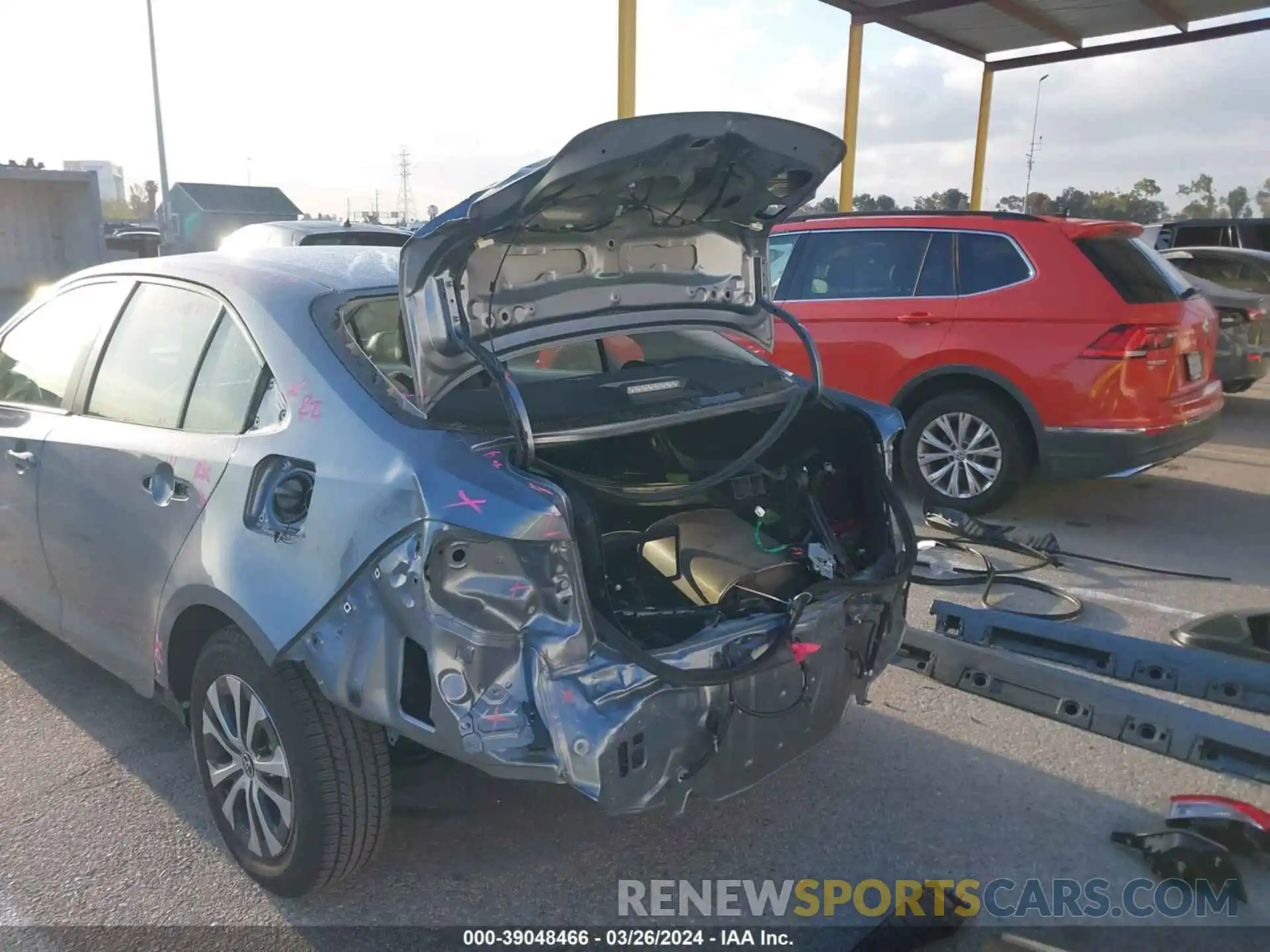 6 Photograph of a damaged car JTDEAMDE5NJ061684 TOYOTA COROLLA 2022