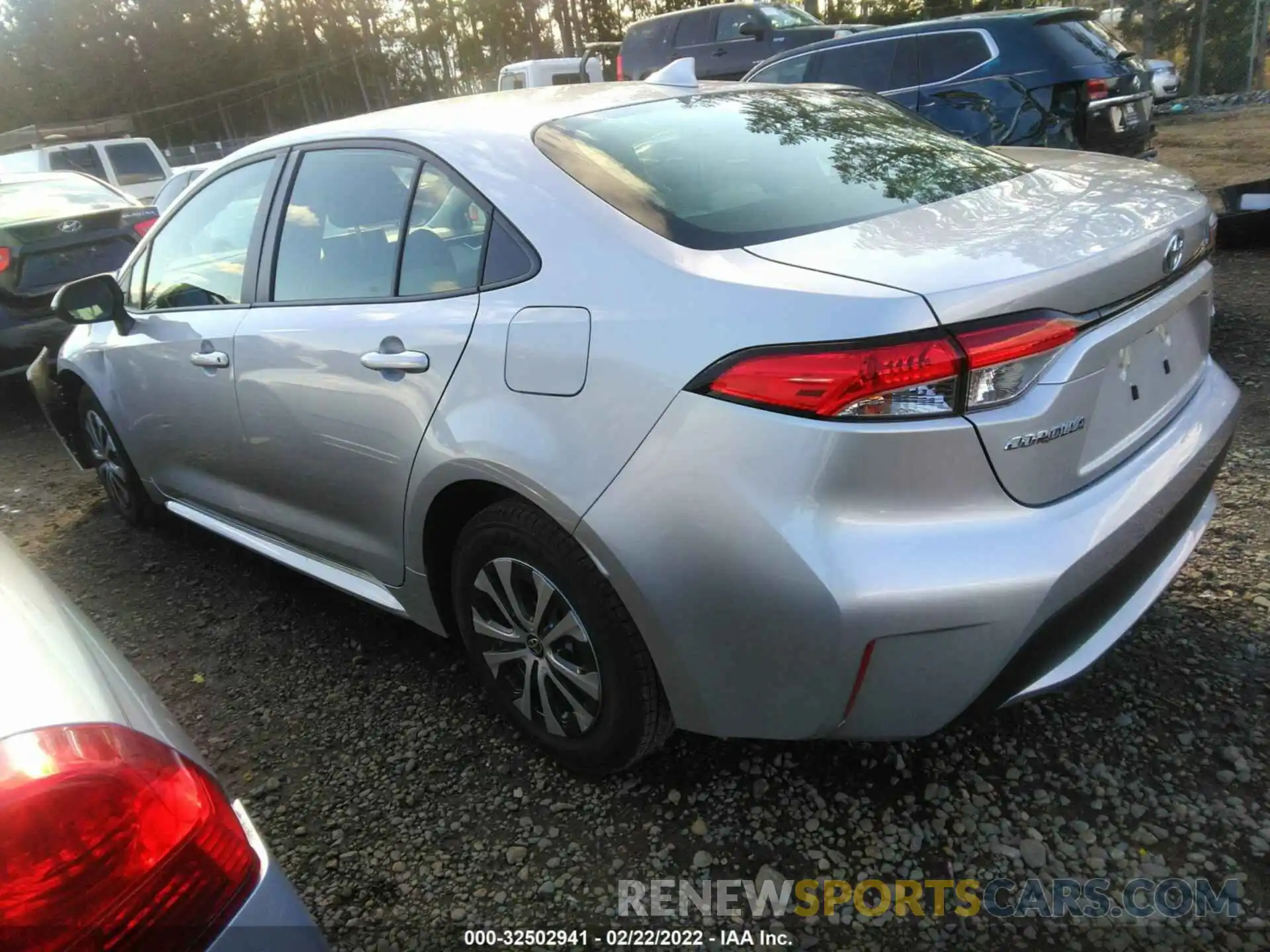 3 Photograph of a damaged car JTDEAMDE6N3001305 TOYOTA COROLLA 2022