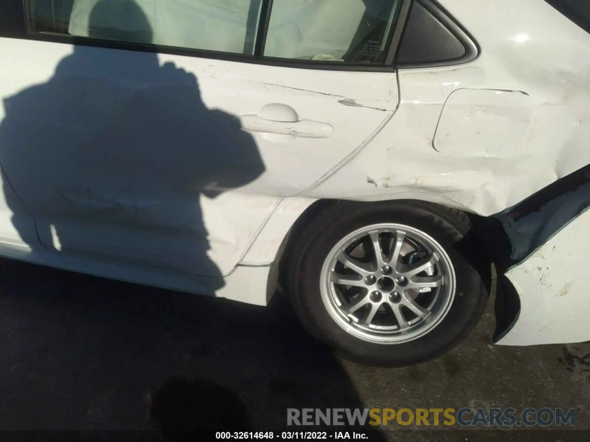 6 Photograph of a damaged car JTDEAMDE6N3004611 TOYOTA COROLLA 2022