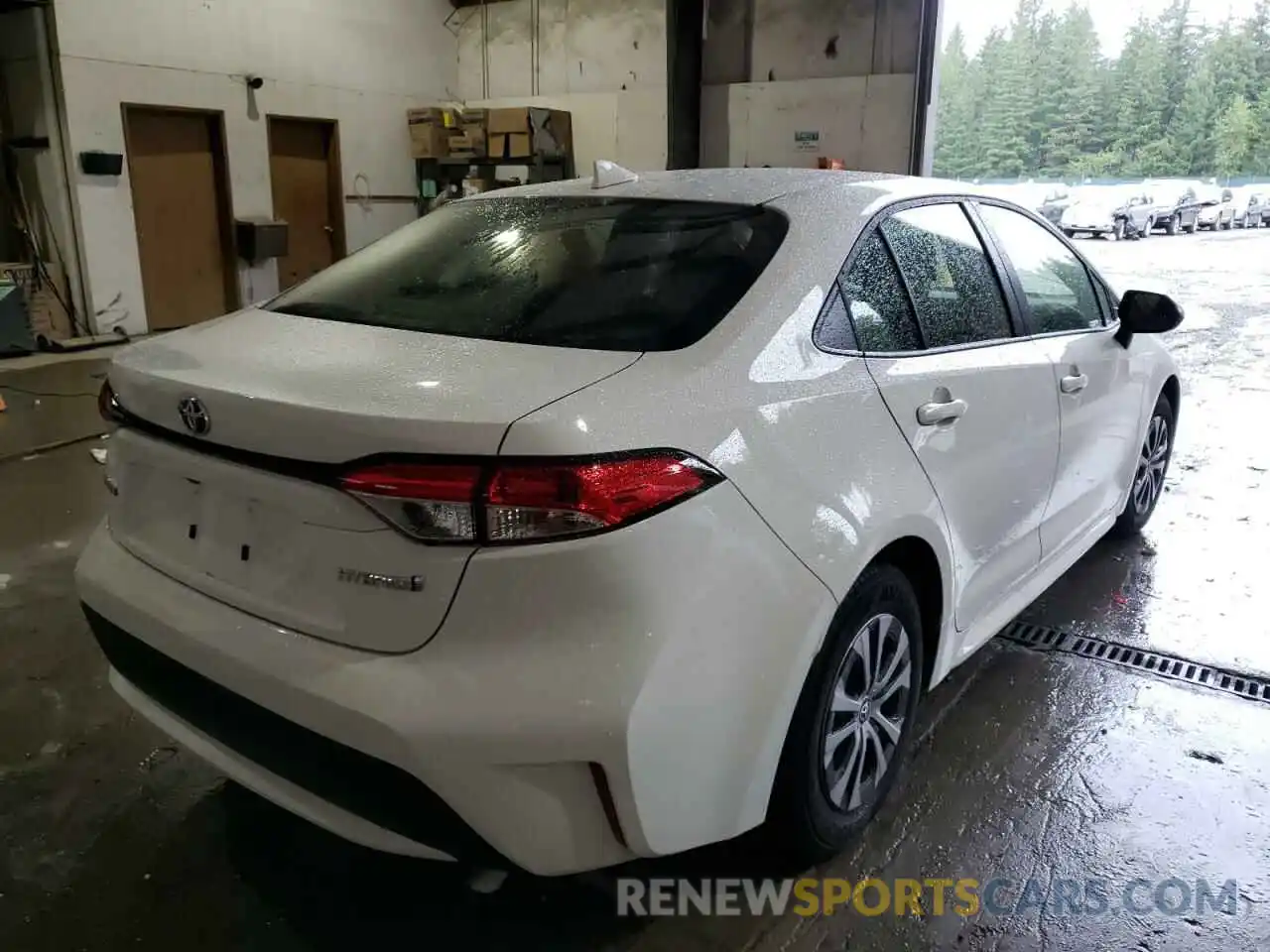 4 Photograph of a damaged car JTDEAMDE6N3008173 TOYOTA COROLLA 2022