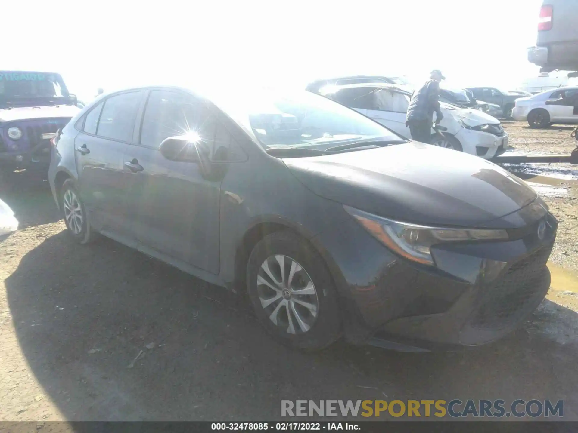 1 Photograph of a damaged car JTDEAMDE6NJ036003 TOYOTA COROLLA 2022