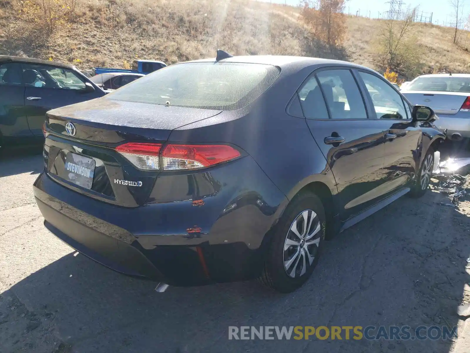 4 Photograph of a damaged car JTDEAMDE6NJ037989 TOYOTA COROLLA 2022