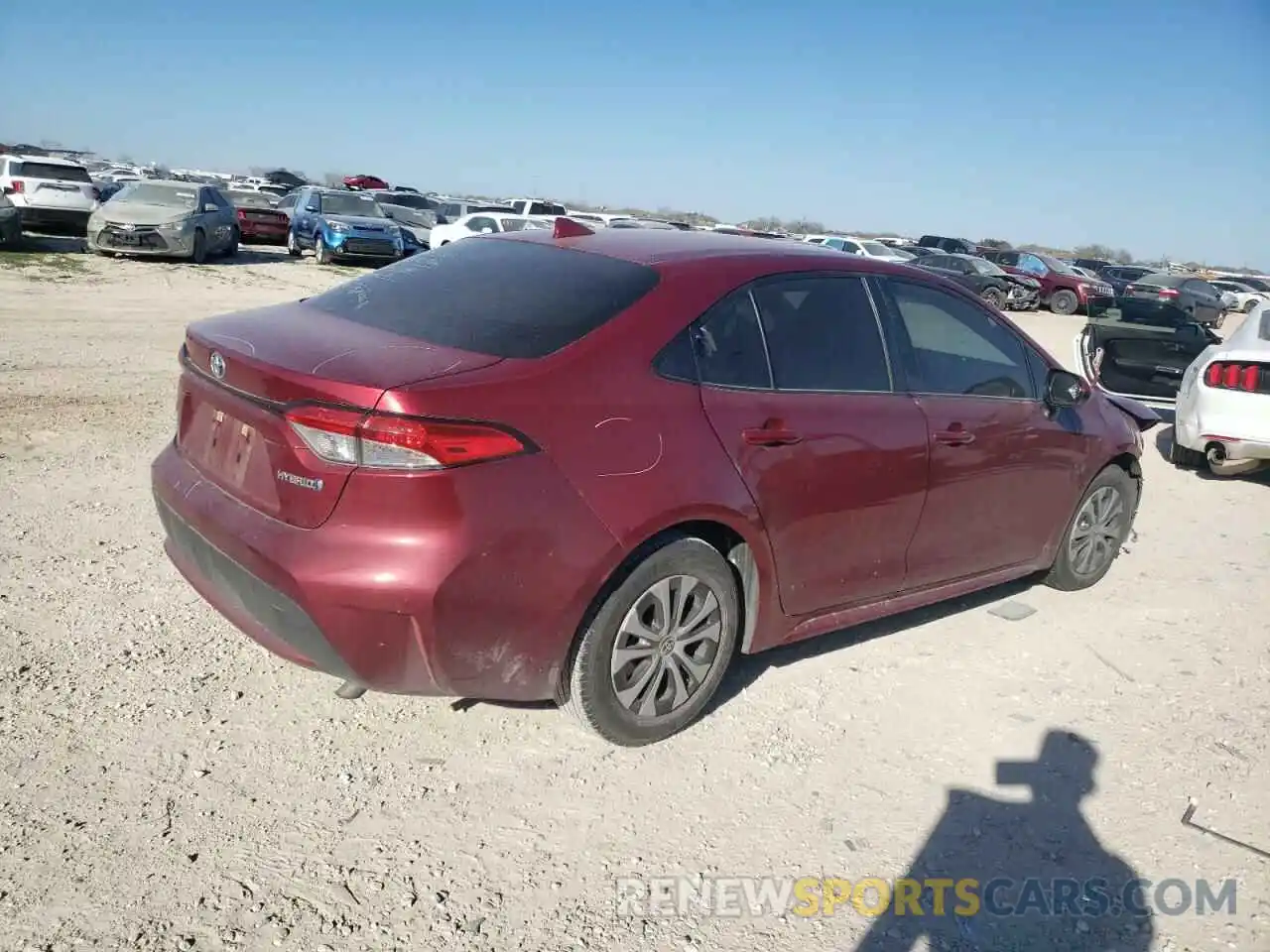 3 Photograph of a damaged car JTDEAMDE6NJ039984 TOYOTA COROLLA 2022