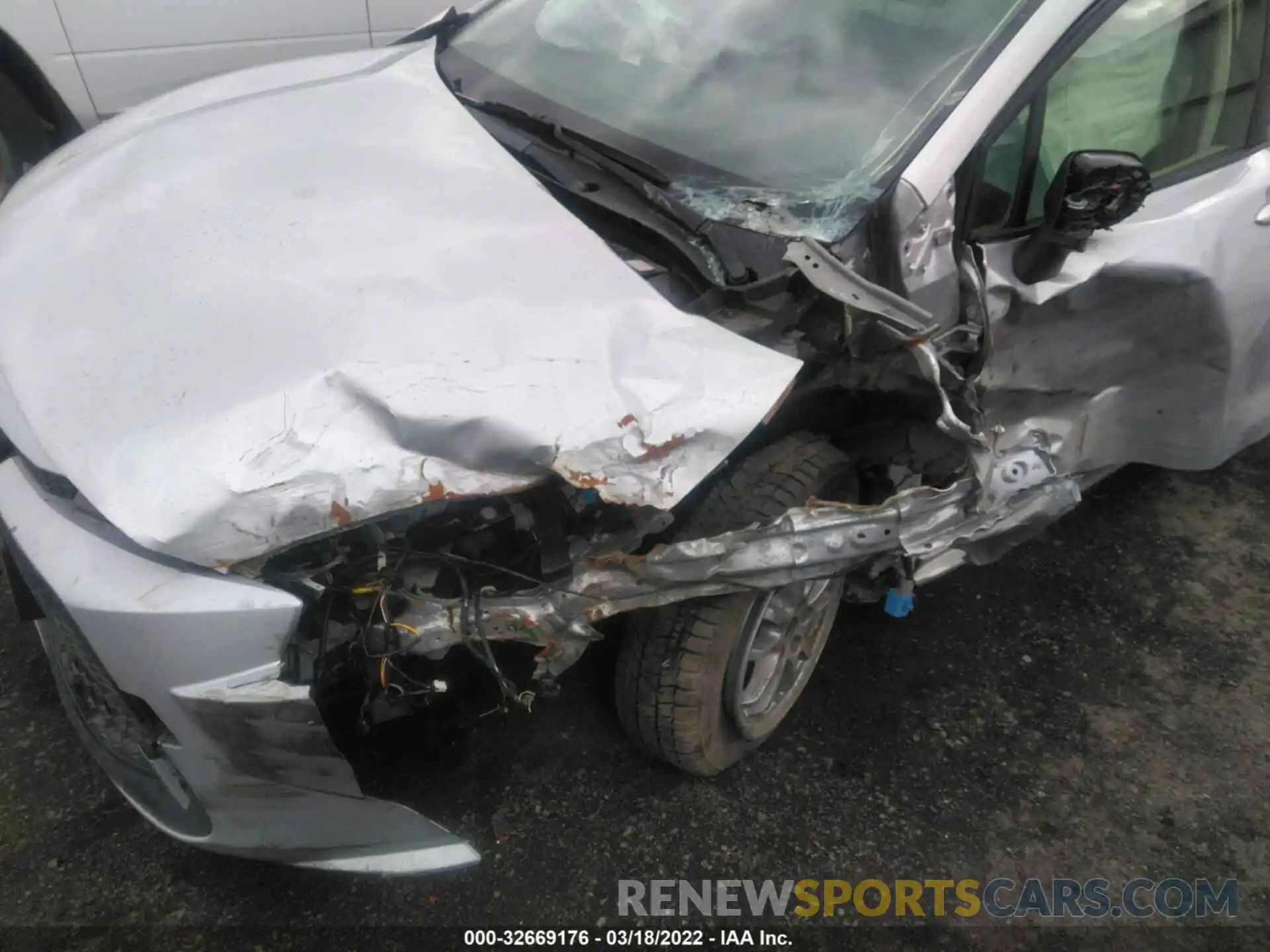 6 Photograph of a damaged car JTDEAMDE6NJ041105 TOYOTA COROLLA 2022