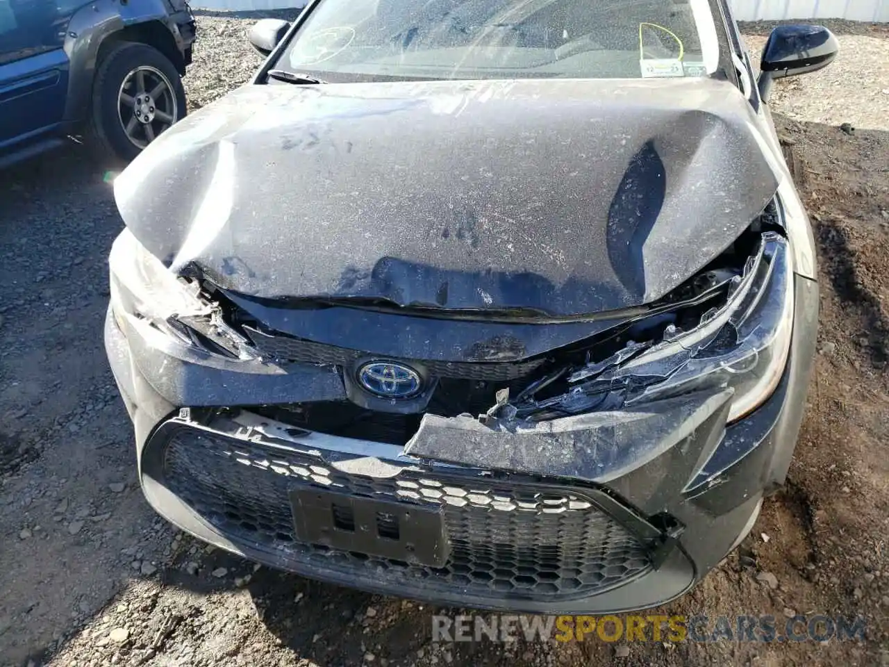 9 Photograph of a damaged car JTDEAMDE6NJ043548 TOYOTA COROLLA 2022