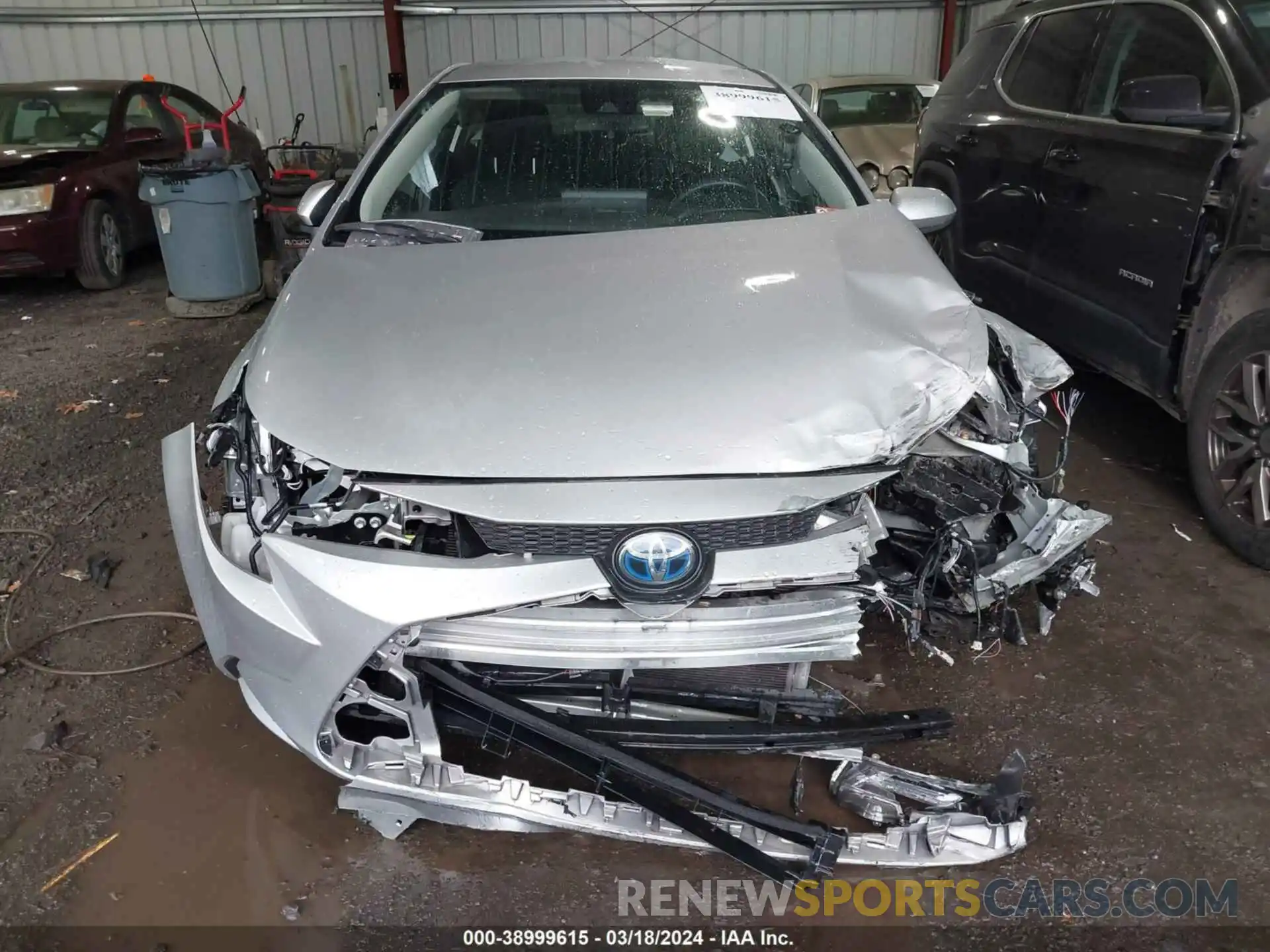 13 Photograph of a damaged car JTDEAMDE6NJ043565 TOYOTA COROLLA 2022