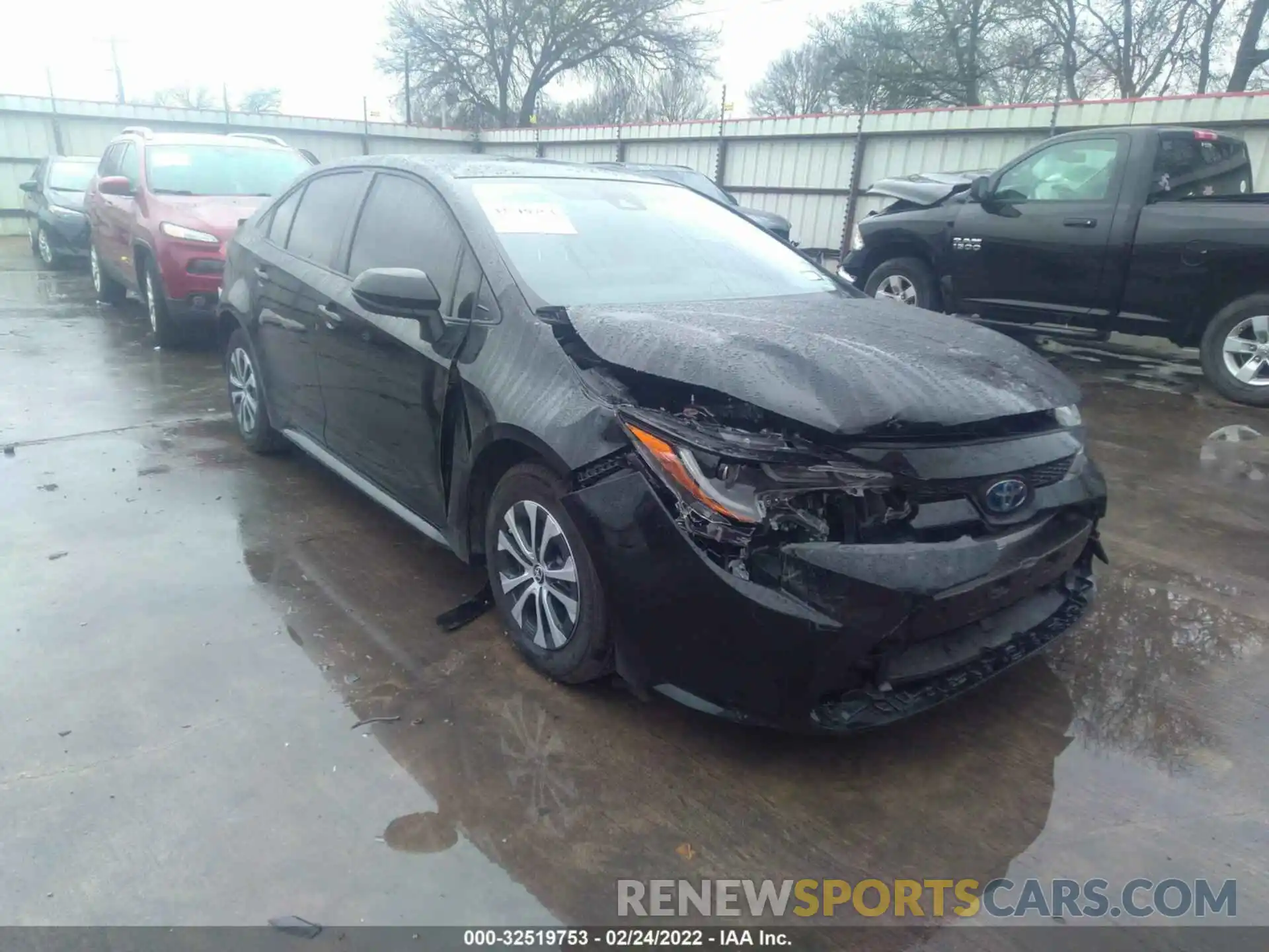 1 Photograph of a damaged car JTDEAMDE6NJ044571 TOYOTA COROLLA 2022