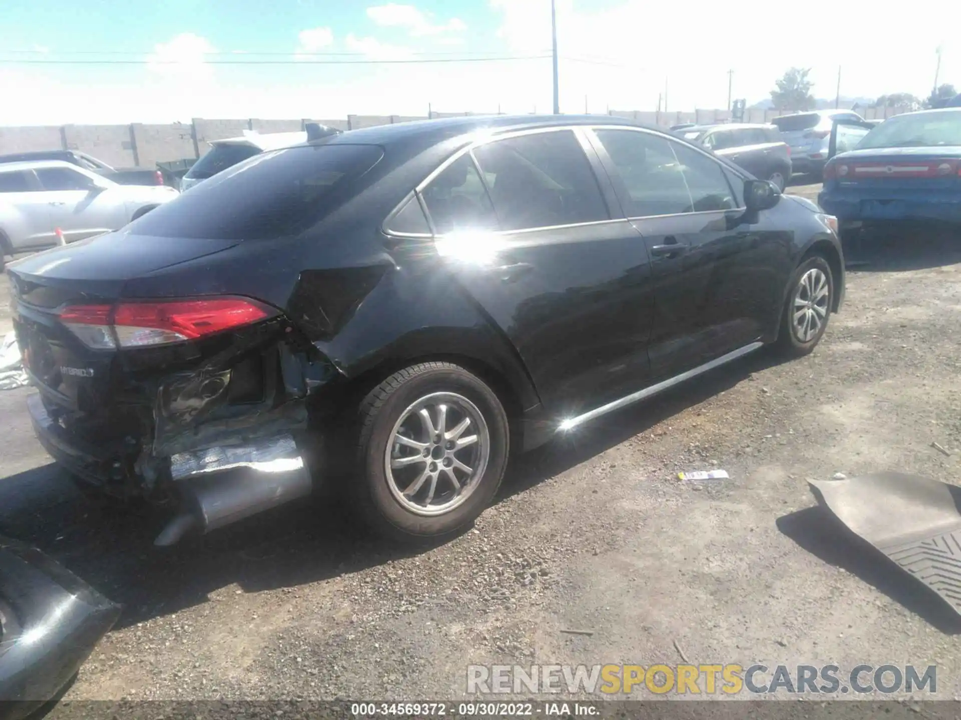 4 Photograph of a damaged car JTDEAMDE6NJ046286 TOYOTA COROLLA 2022