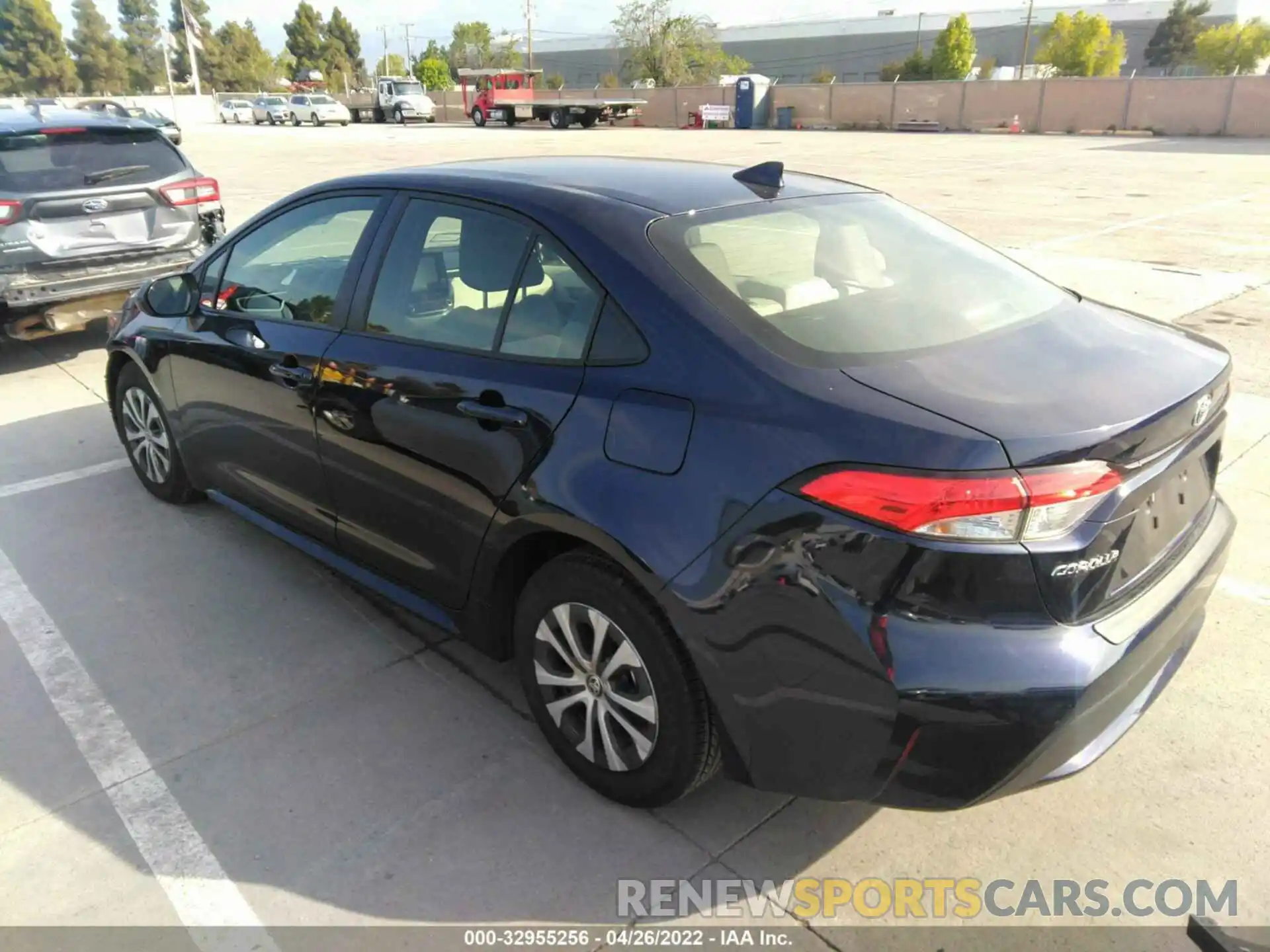 3 Photograph of a damaged car JTDEAMDE6NJ047390 TOYOTA COROLLA 2022