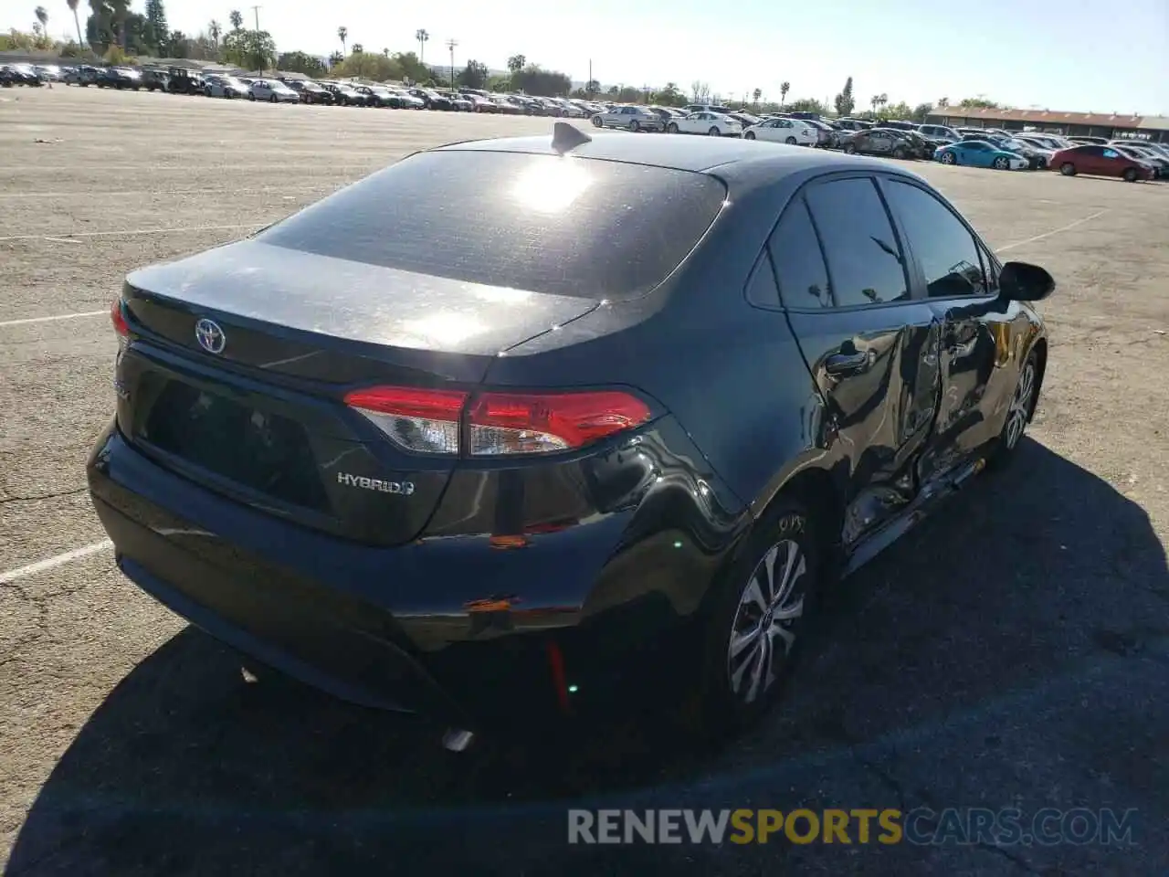 4 Photograph of a damaged car JTDEAMDE6NJ048099 TOYOTA COROLLA 2022