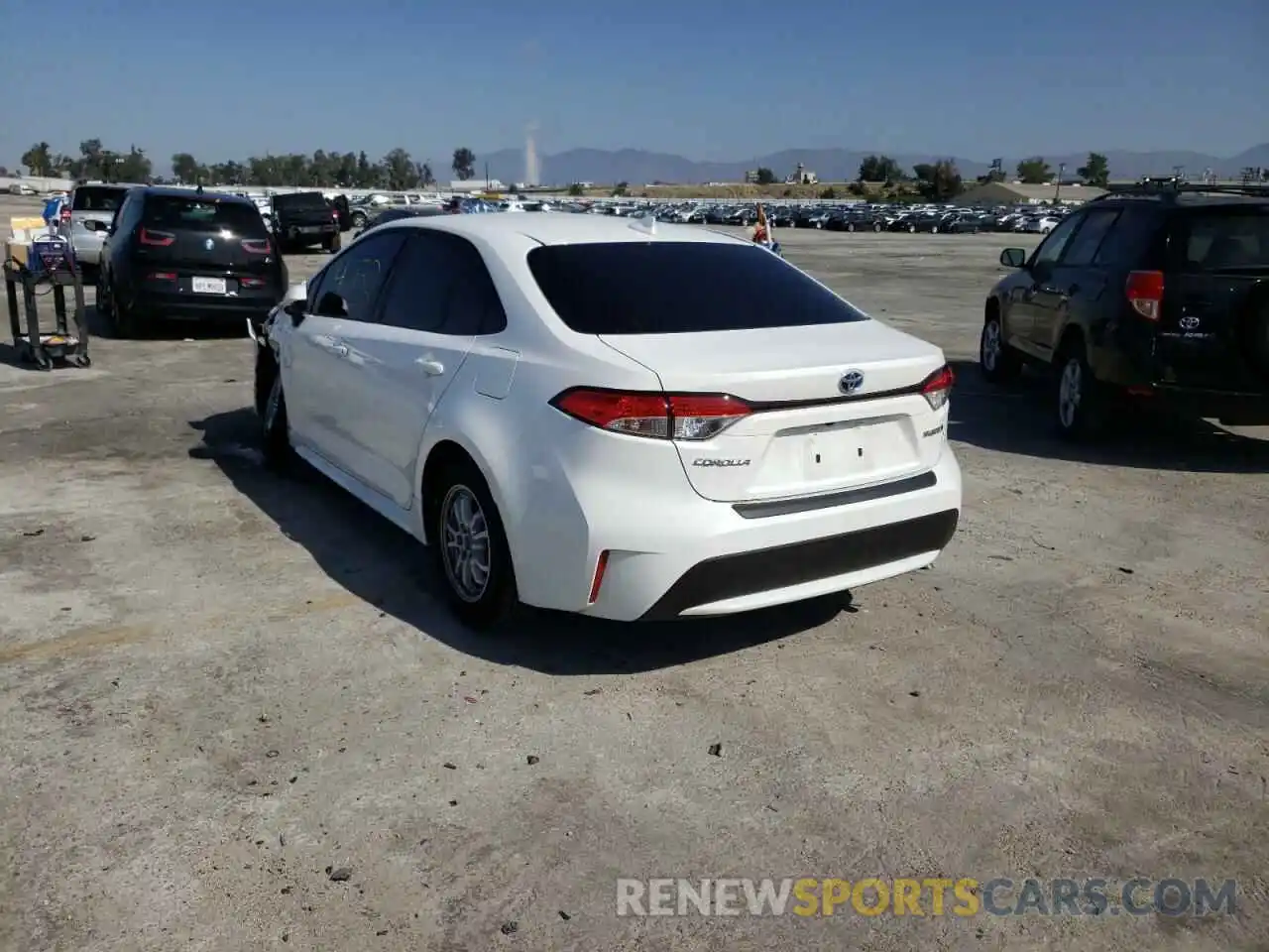 3 Photograph of a damaged car JTDEAMDE7N3003256 TOYOTA COROLLA 2022