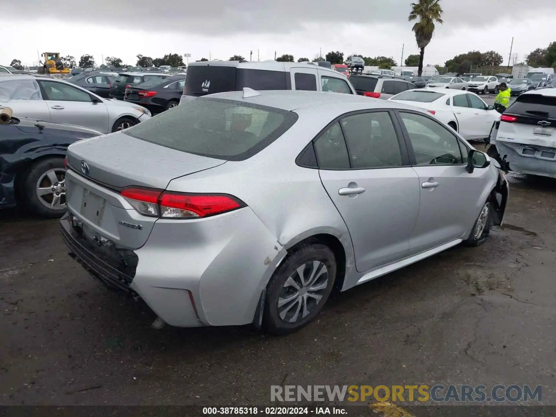 4 Photograph of a damaged car JTDEAMDE7N3011650 TOYOTA COROLLA 2022