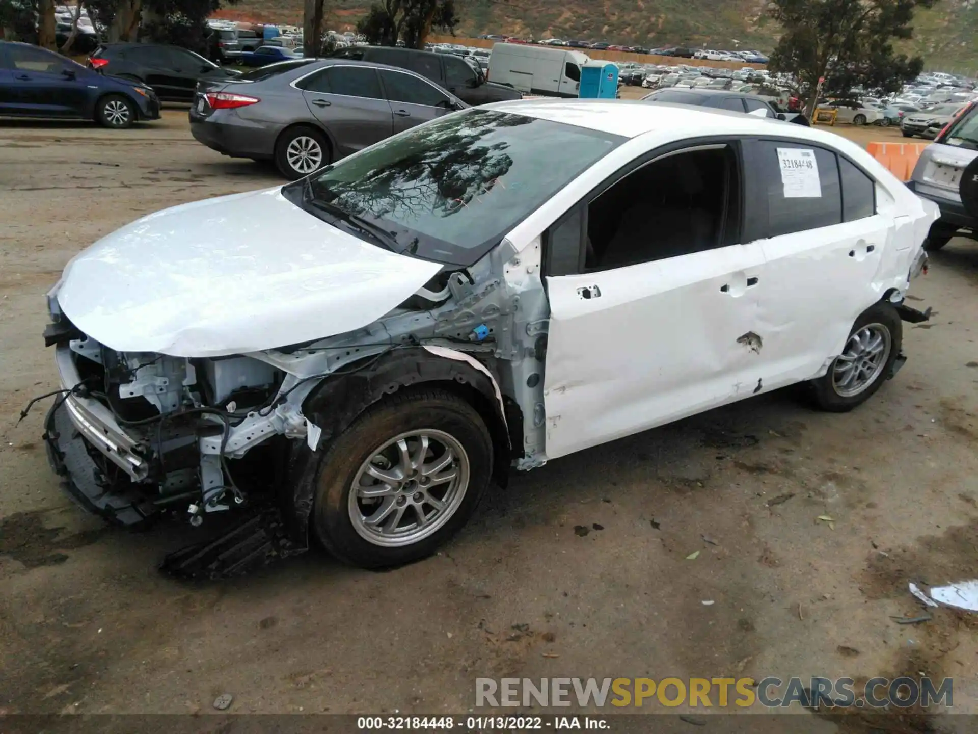 2 Photograph of a damaged car JTDEAMDE7NJ039119 TOYOTA COROLLA 2022