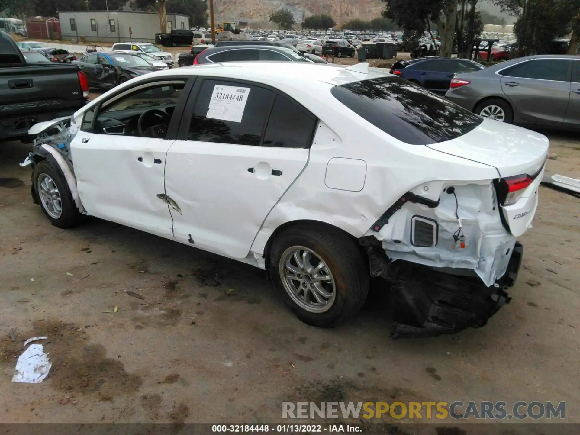 3 Photograph of a damaged car JTDEAMDE7NJ039119 TOYOTA COROLLA 2022