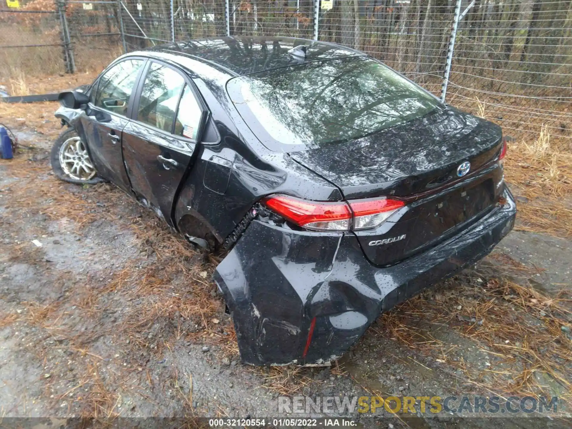 3 Photograph of a damaged car JTDEAMDE7NJ039783 TOYOTA COROLLA 2022