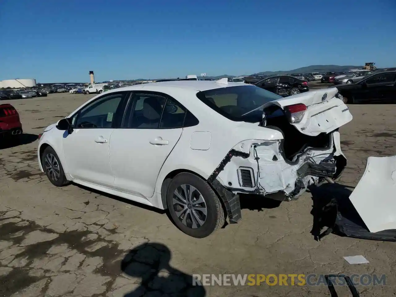 2 Photograph of a damaged car JTDEAMDE7NJ040321 TOYOTA COROLLA 2022