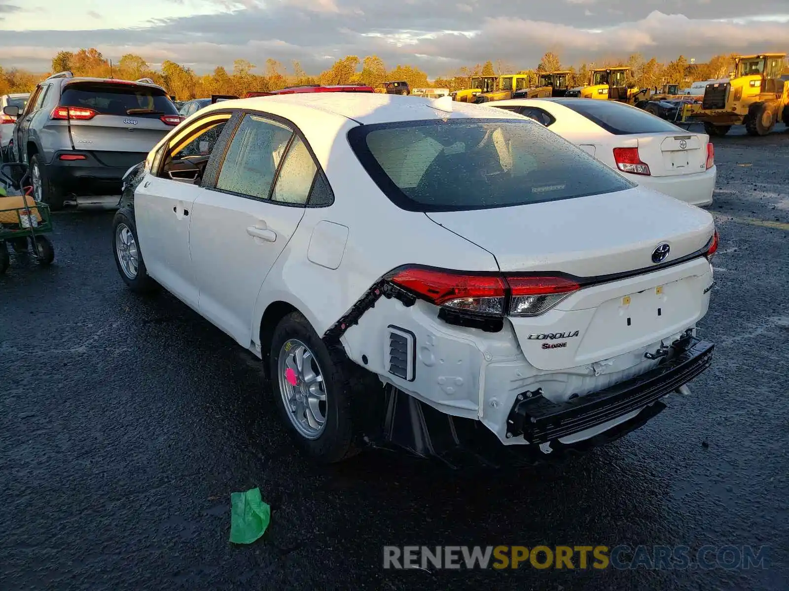 3 Photograph of a damaged car JTDEAMDE7NJ040934 TOYOTA COROLLA 2022