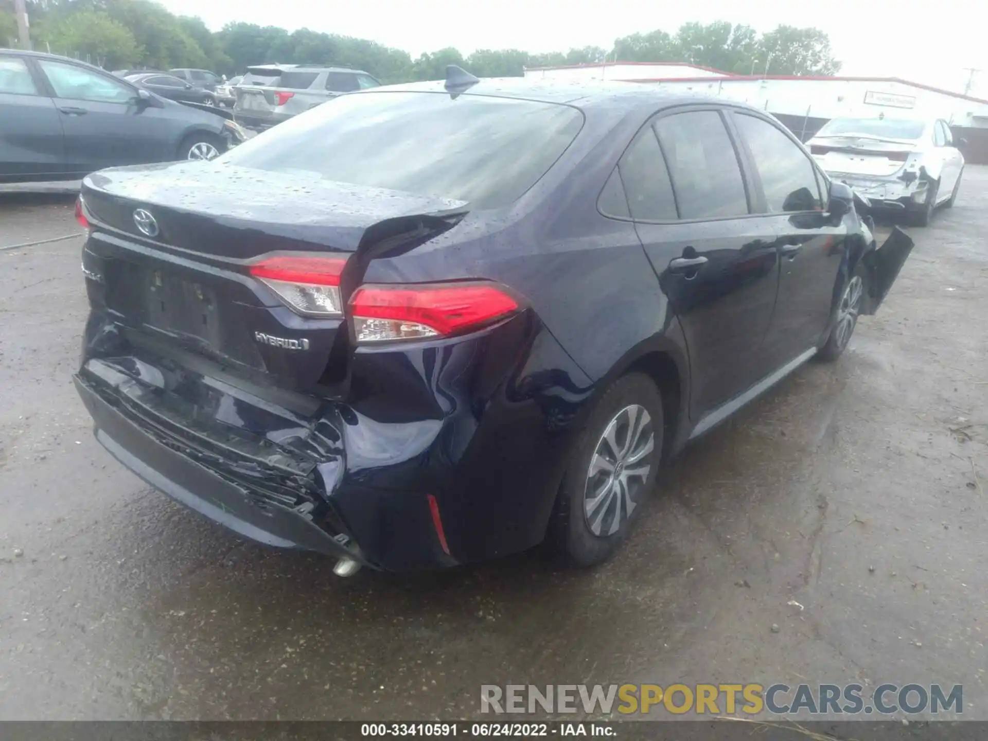 4 Photograph of a damaged car JTDEAMDE7NJ049018 TOYOTA COROLLA 2022