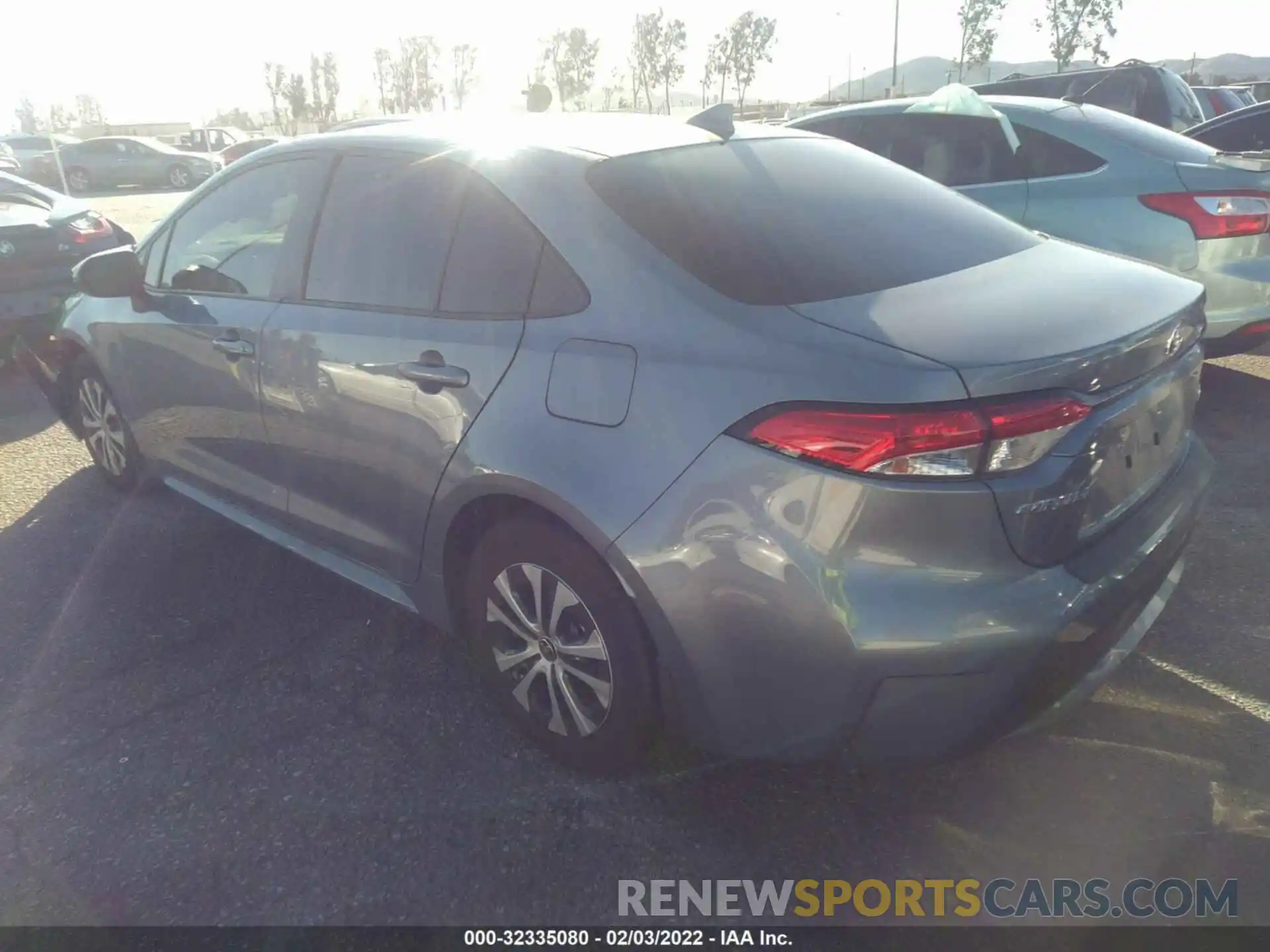 3 Photograph of a damaged car JTDEAMDE8NJ036231 TOYOTA COROLLA 2022