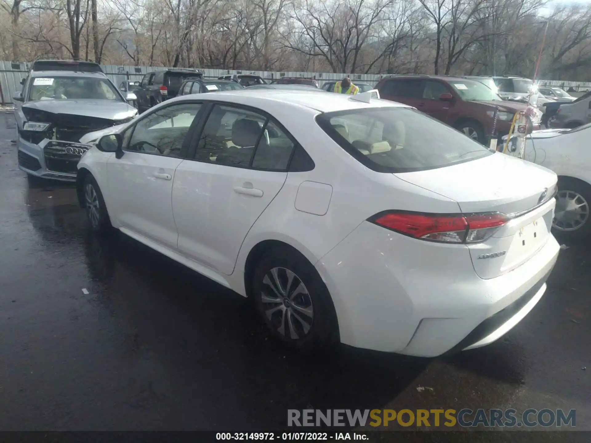 3 Photograph of a damaged car JTDEAMDE8NJ038335 TOYOTA COROLLA 2022