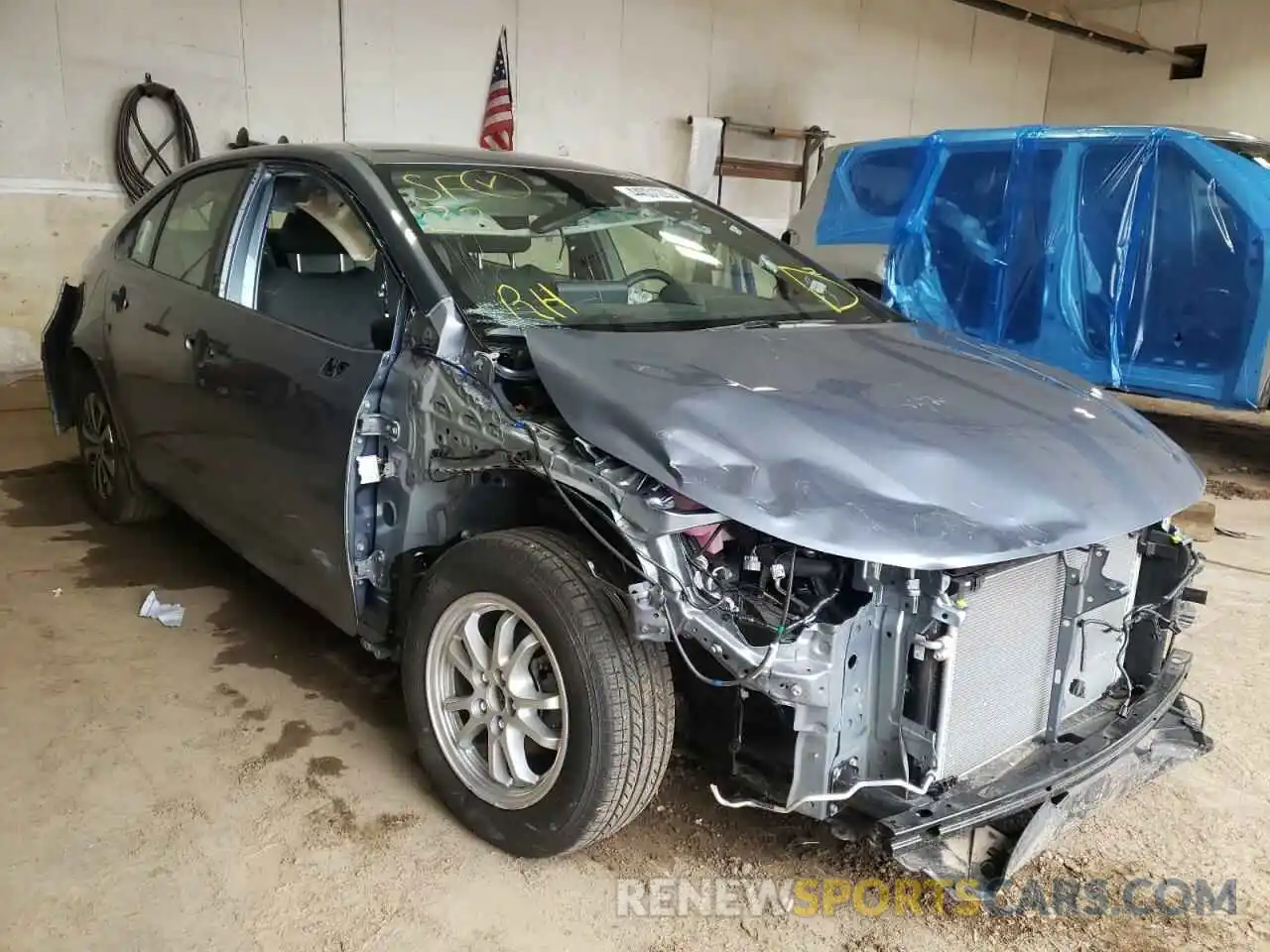 1 Photograph of a damaged car JTDEAMDE8NJ039579 TOYOTA COROLLA 2022