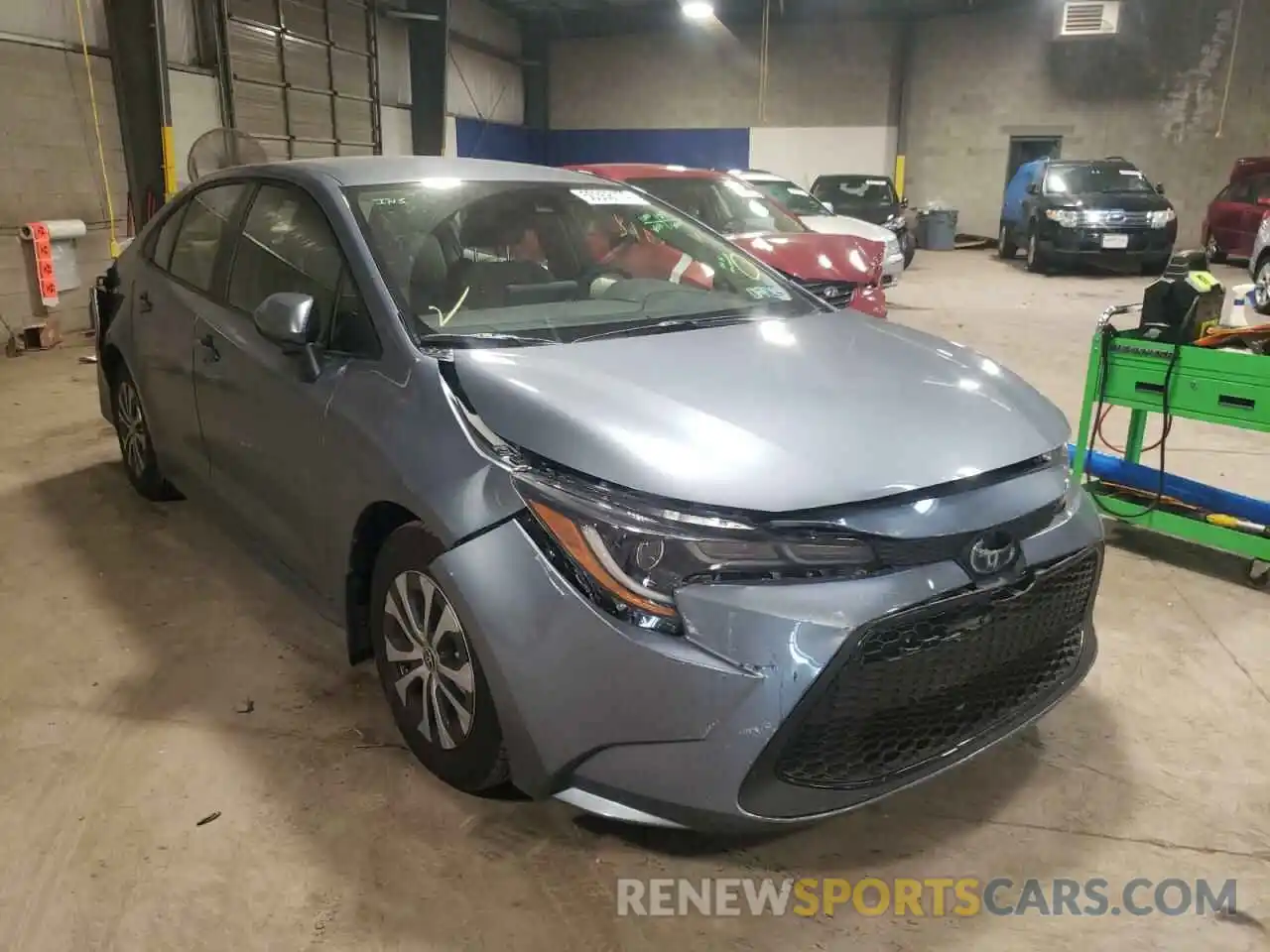 1 Photograph of a damaged car JTDEAMDE8NJ039999 TOYOTA COROLLA 2022