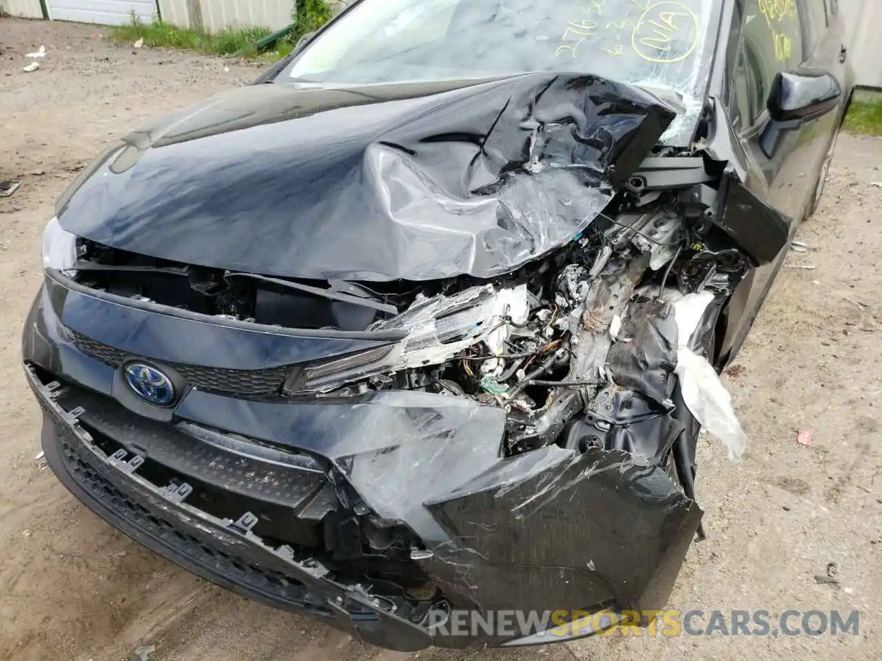 9 Photograph of a damaged car JTDEAMDE8NJ040957 TOYOTA COROLLA 2022