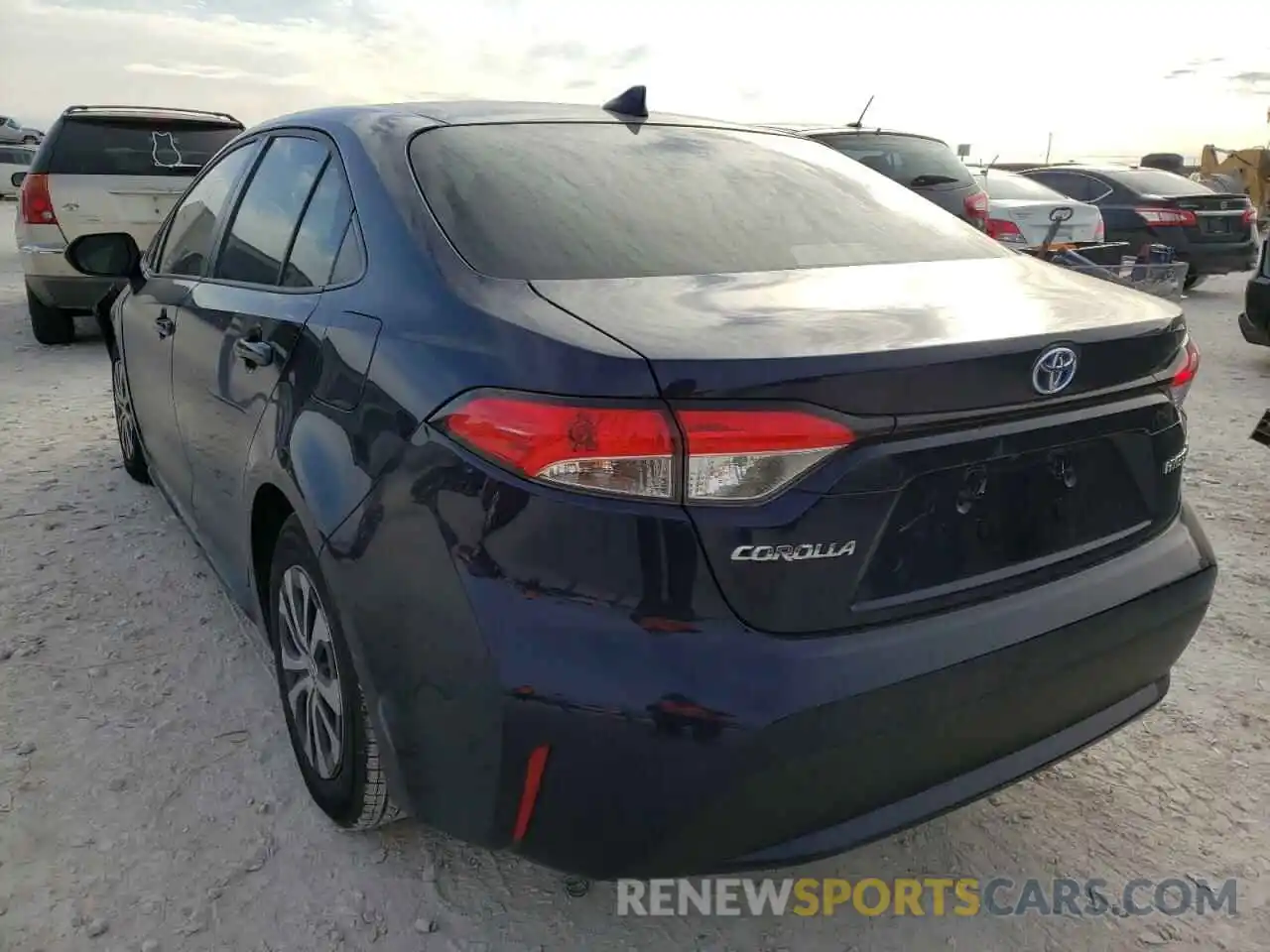 3 Photograph of a damaged car JTDEAMDE8NJ042921 TOYOTA COROLLA 2022