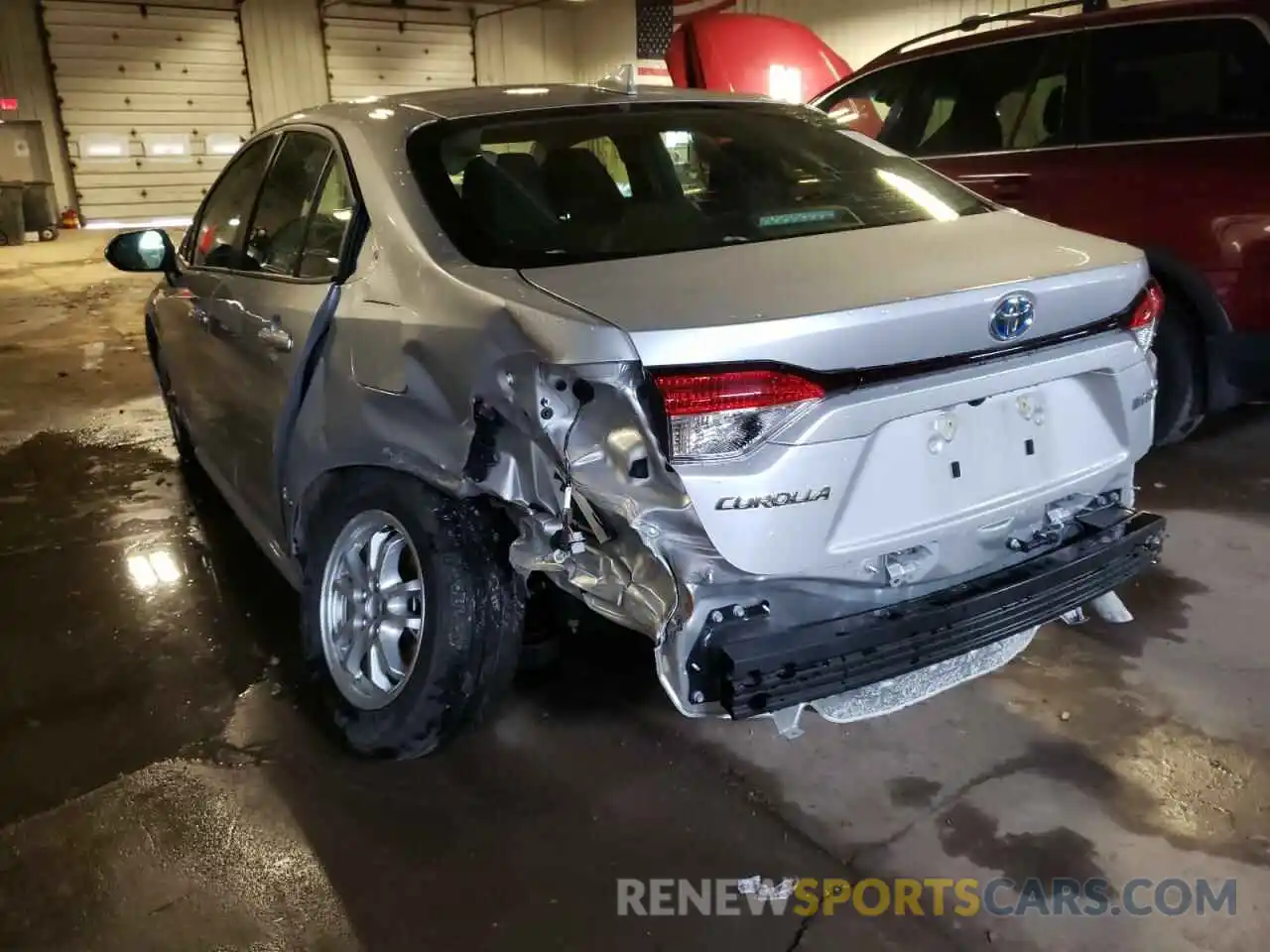 3 Photograph of a damaged car JTDEAMDE8NJ043065 TOYOTA COROLLA 2022