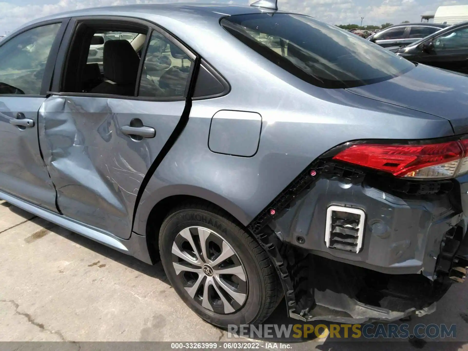 6 Photograph of a damaged car JTDEAMDE9NJ035914 TOYOTA COROLLA 2022