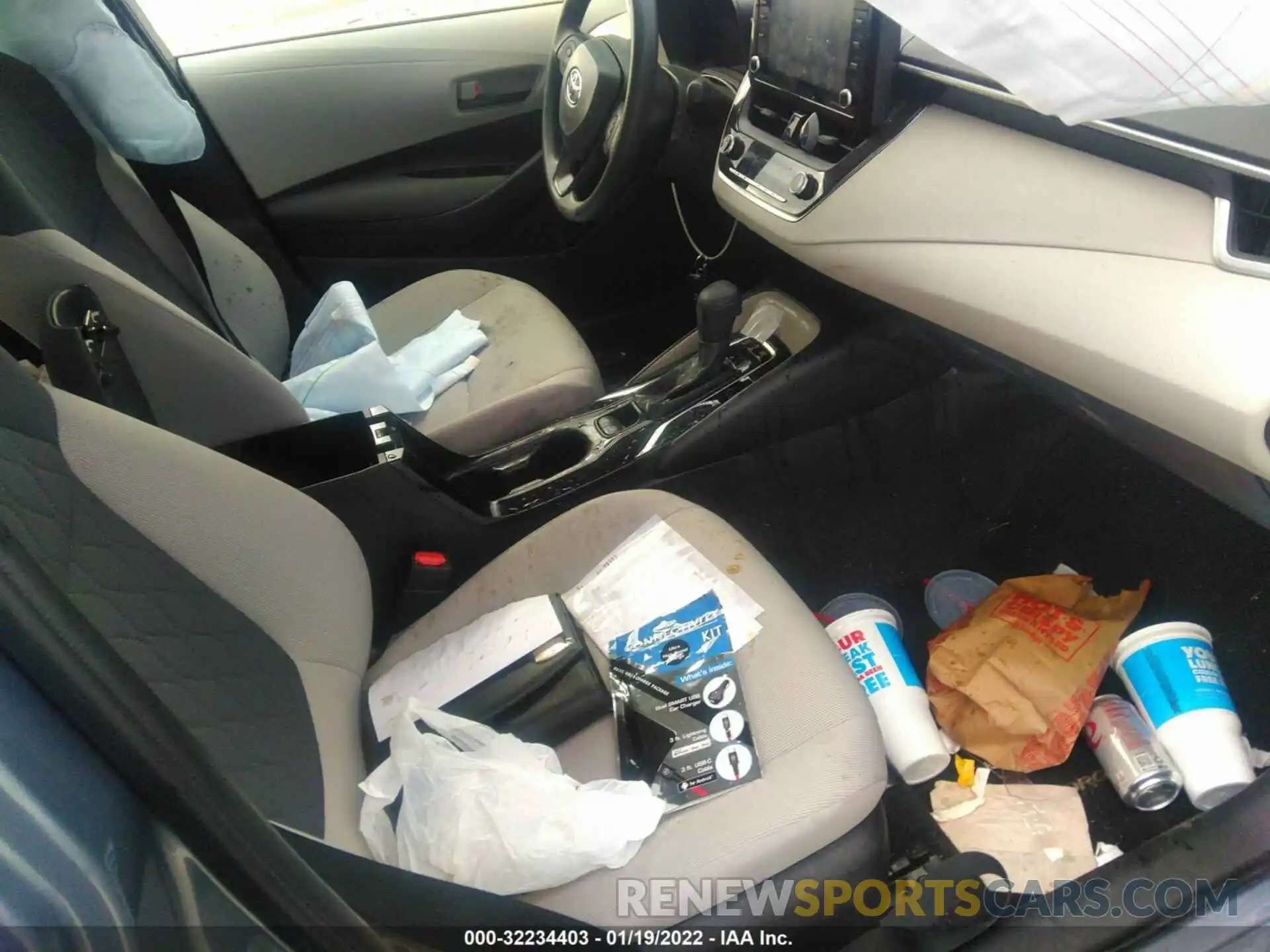 5 Photograph of a damaged car JTDEAMDE9NJ038604 TOYOTA COROLLA 2022