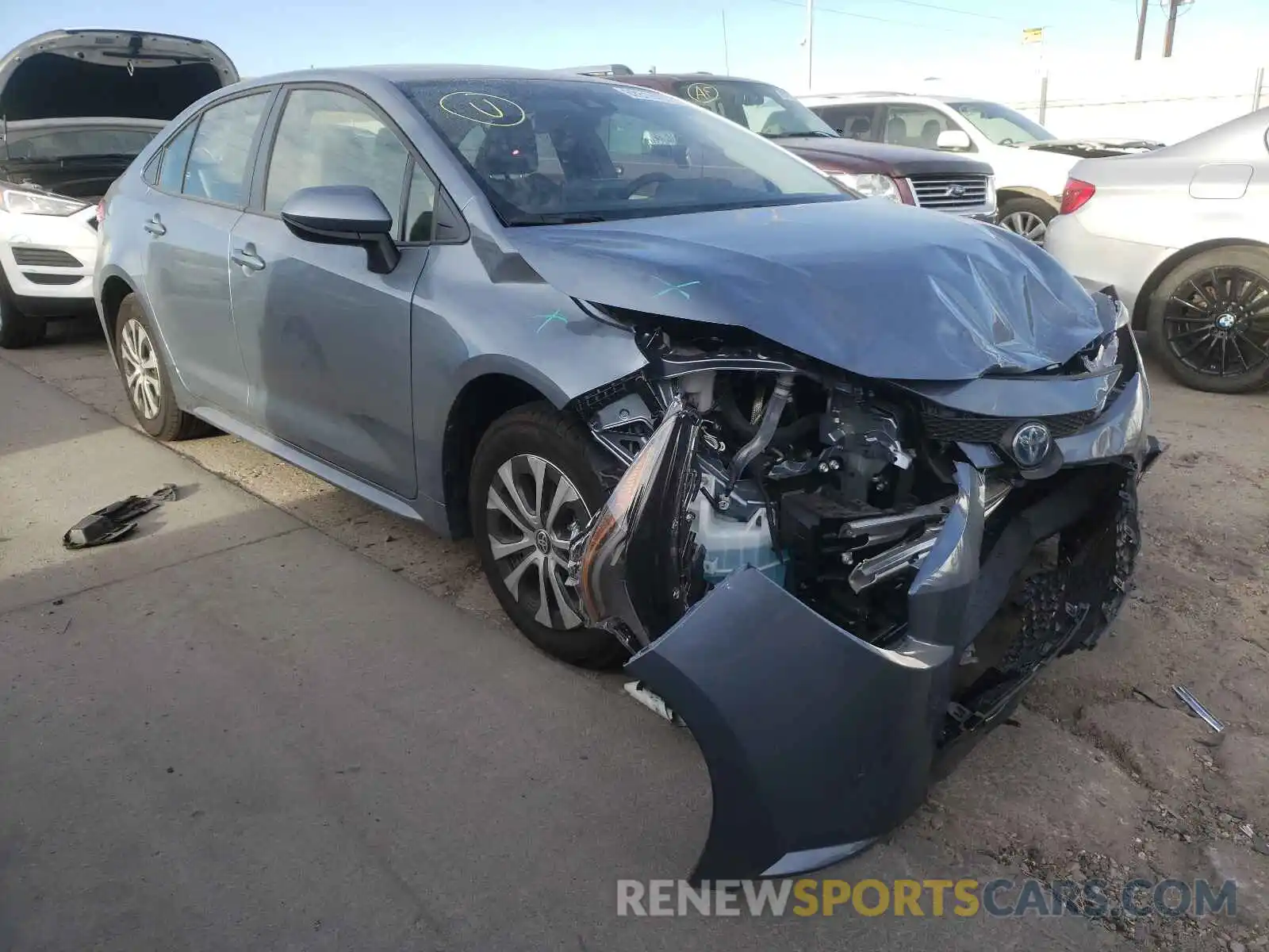 1 Photograph of a damaged car JTDEAMDE9NJ039624 TOYOTA COROLLA 2022