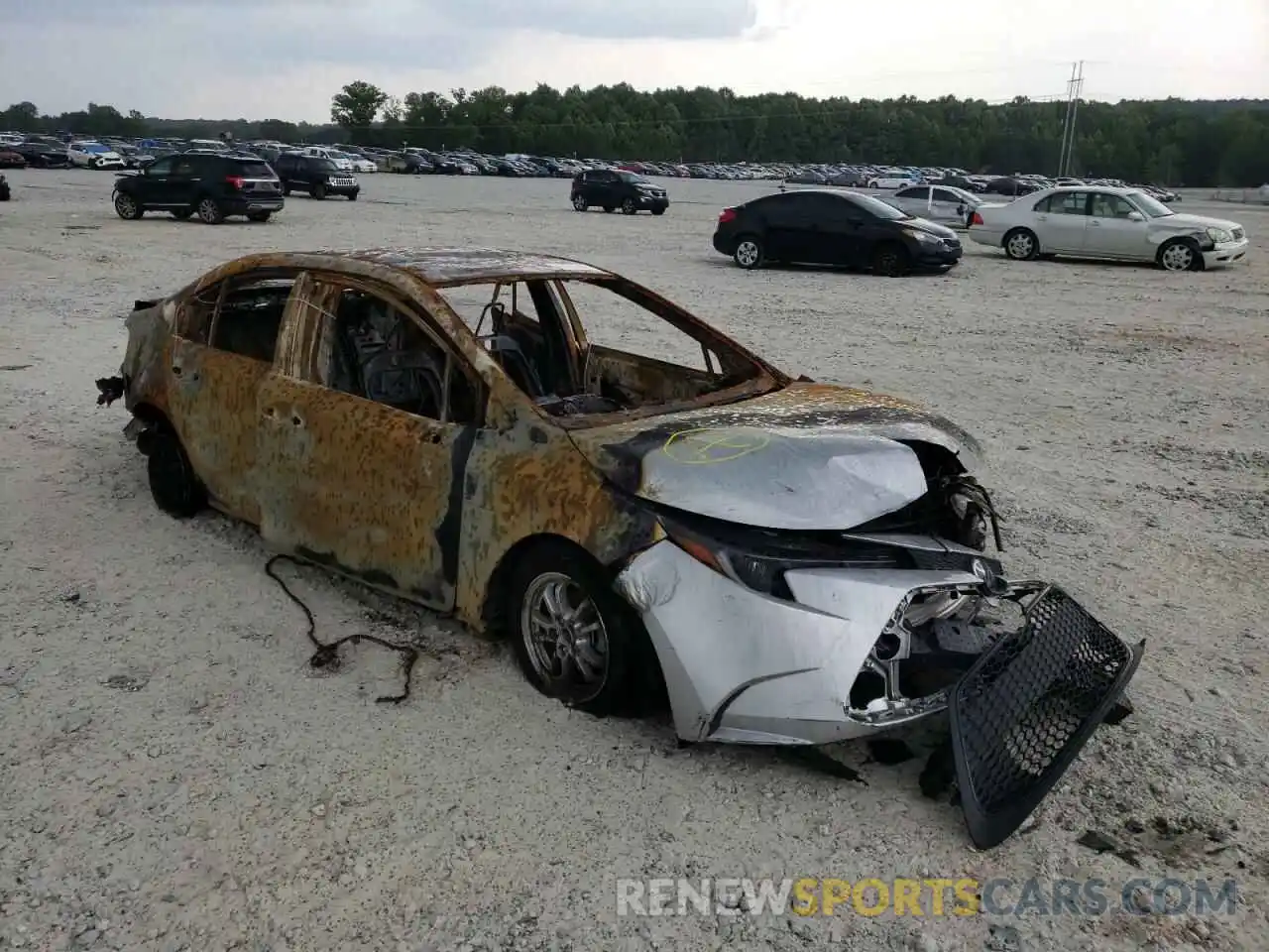 9 Photograph of a damaged car JTDEAMDE9NJ043351 TOYOTA COROLLA 2022