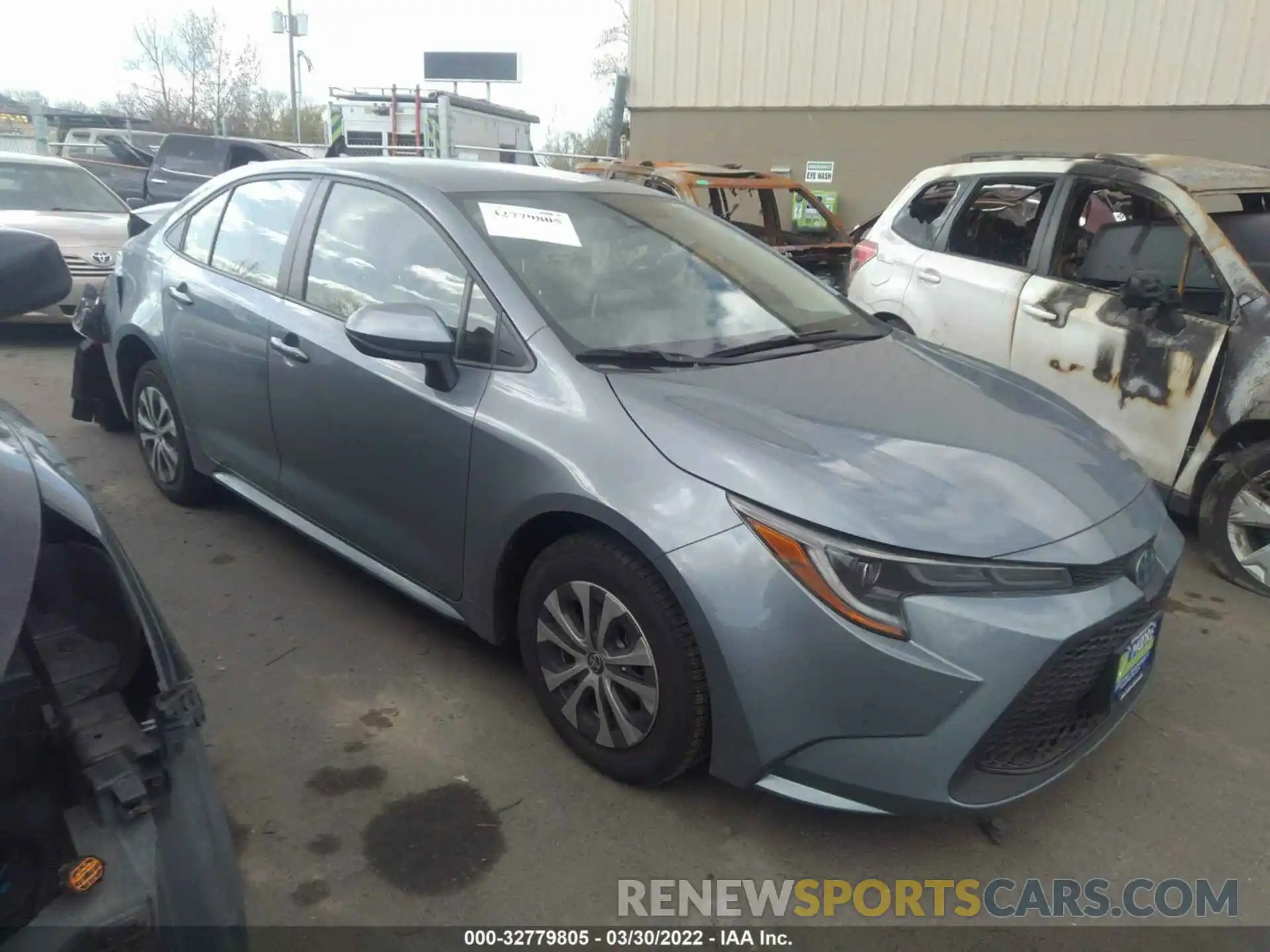 1 Photograph of a damaged car JTDEAMDE9NJ047447 TOYOTA COROLLA 2022