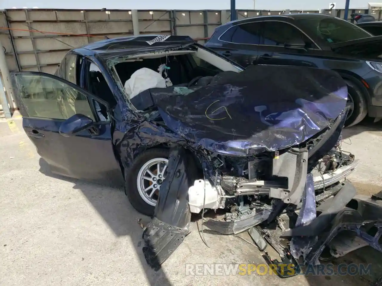 1 Photograph of a damaged car JTDEAMDE9NJ052194 TOYOTA COROLLA 2022