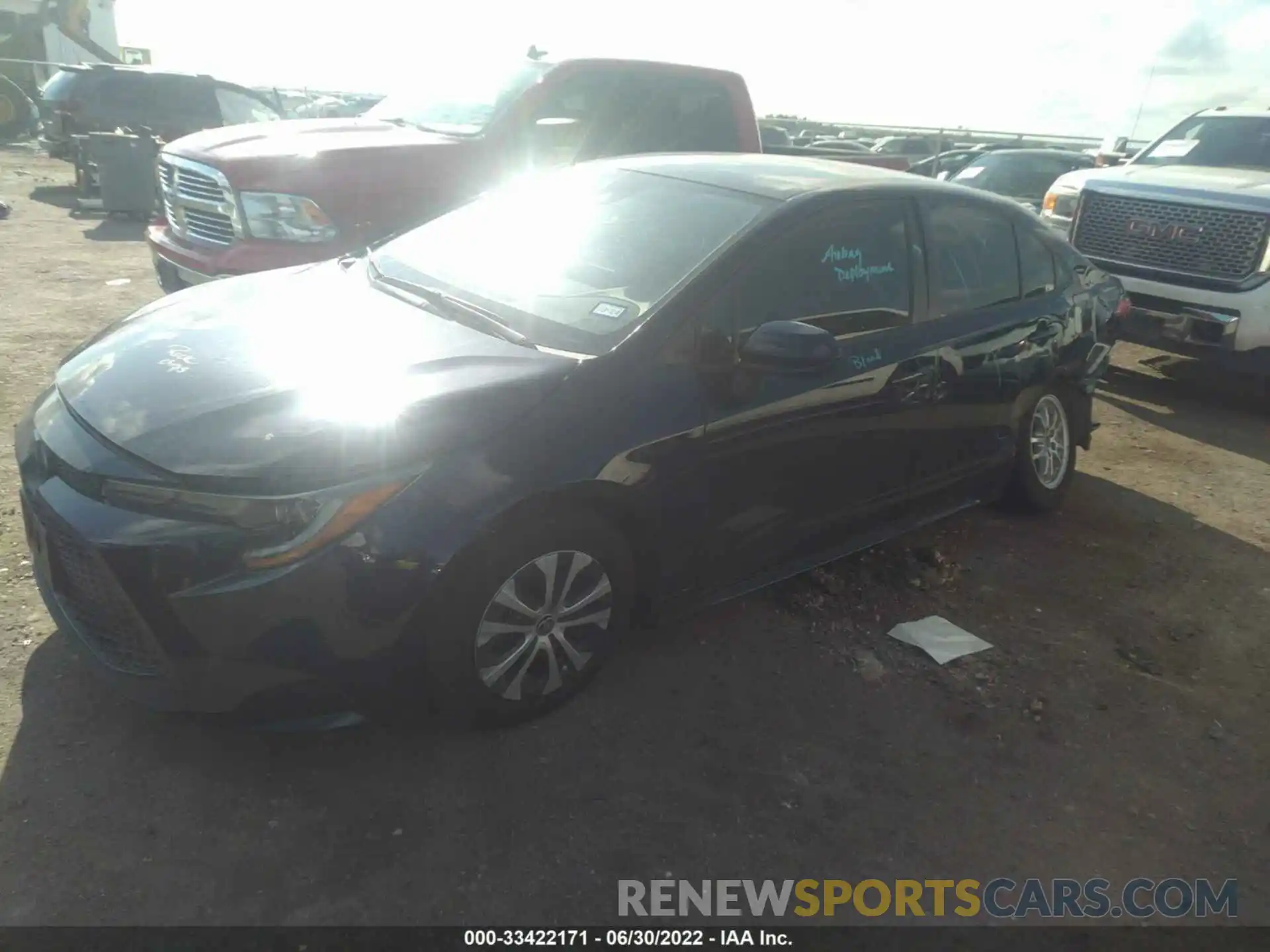 2 Photograph of a damaged car JTDEAMDE9NJ053295 TOYOTA COROLLA 2022