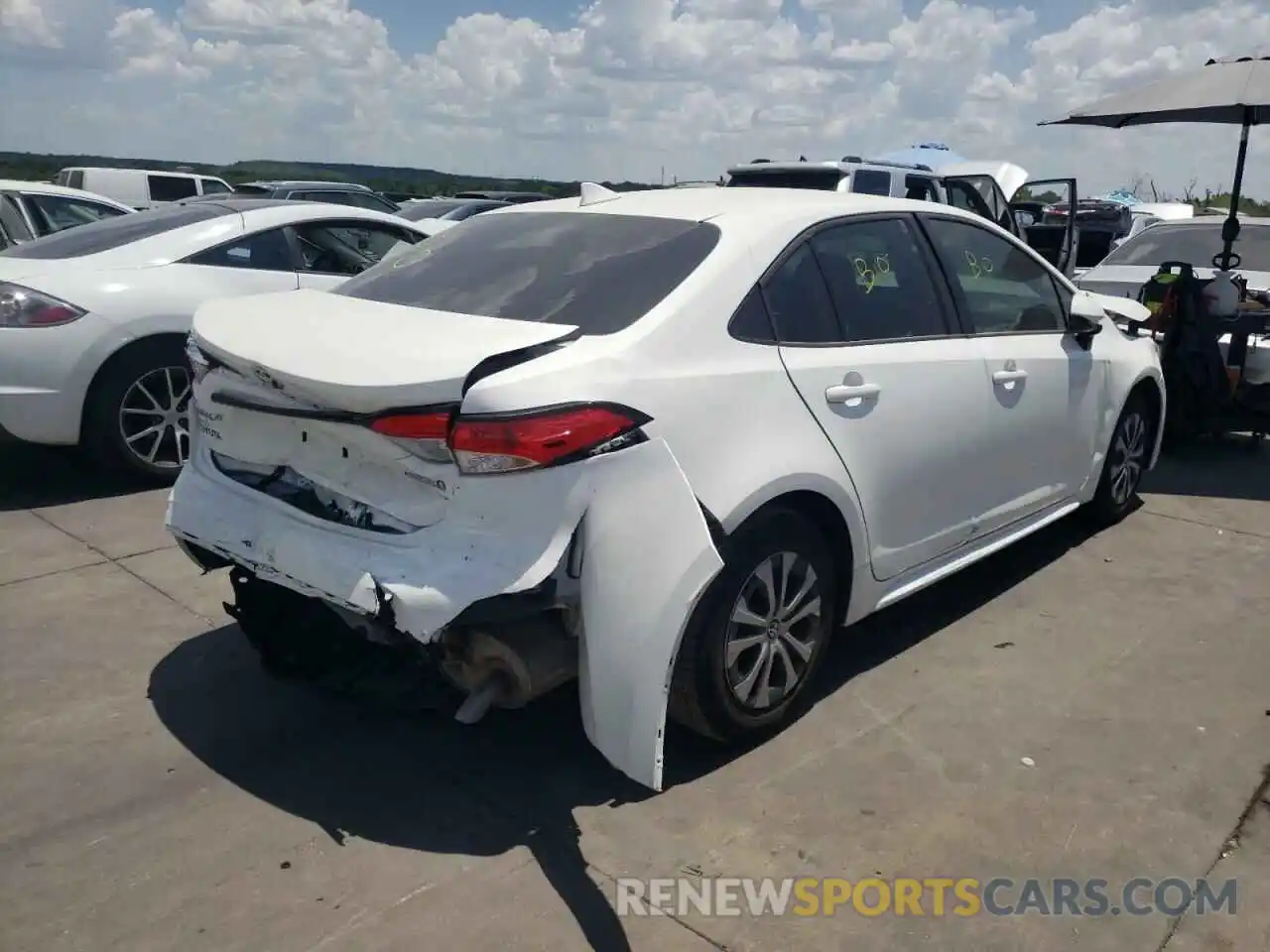 4 Photograph of a damaged car JTDEAMDEXN3003610 TOYOTA COROLLA 2022