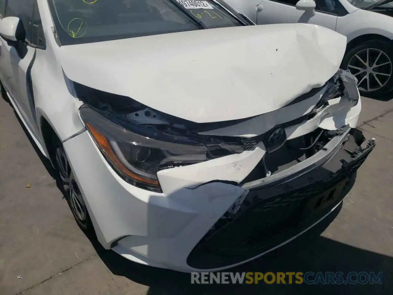 9 Photograph of a damaged car JTDEAMDEXN3003610 TOYOTA COROLLA 2022