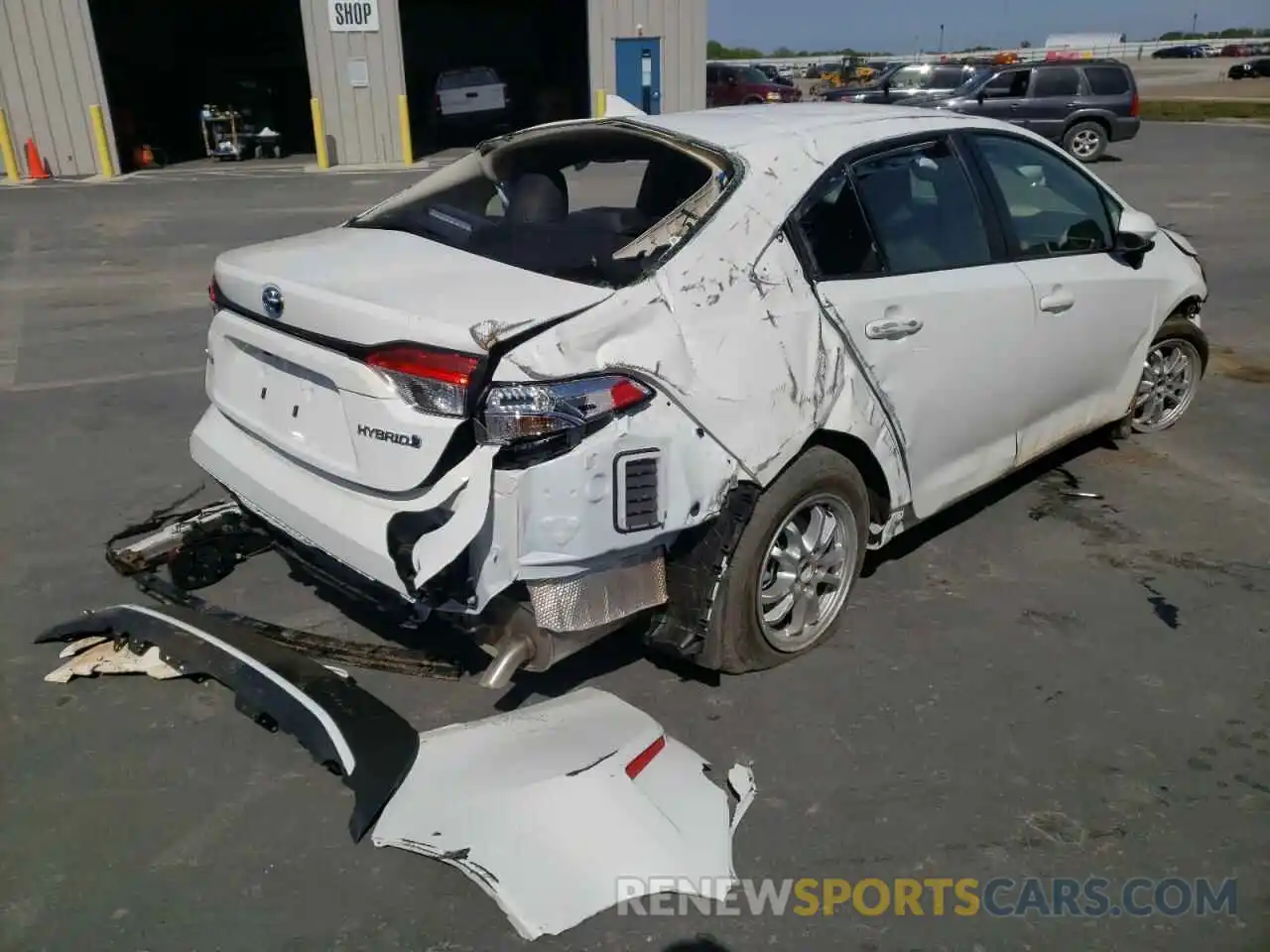 4 Photograph of a damaged car JTDEAMDEXN3005793 TOYOTA COROLLA 2022