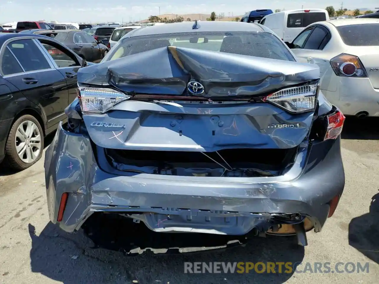 9 Photograph of a damaged car JTDEAMDEXN3008130 TOYOTA COROLLA 2022