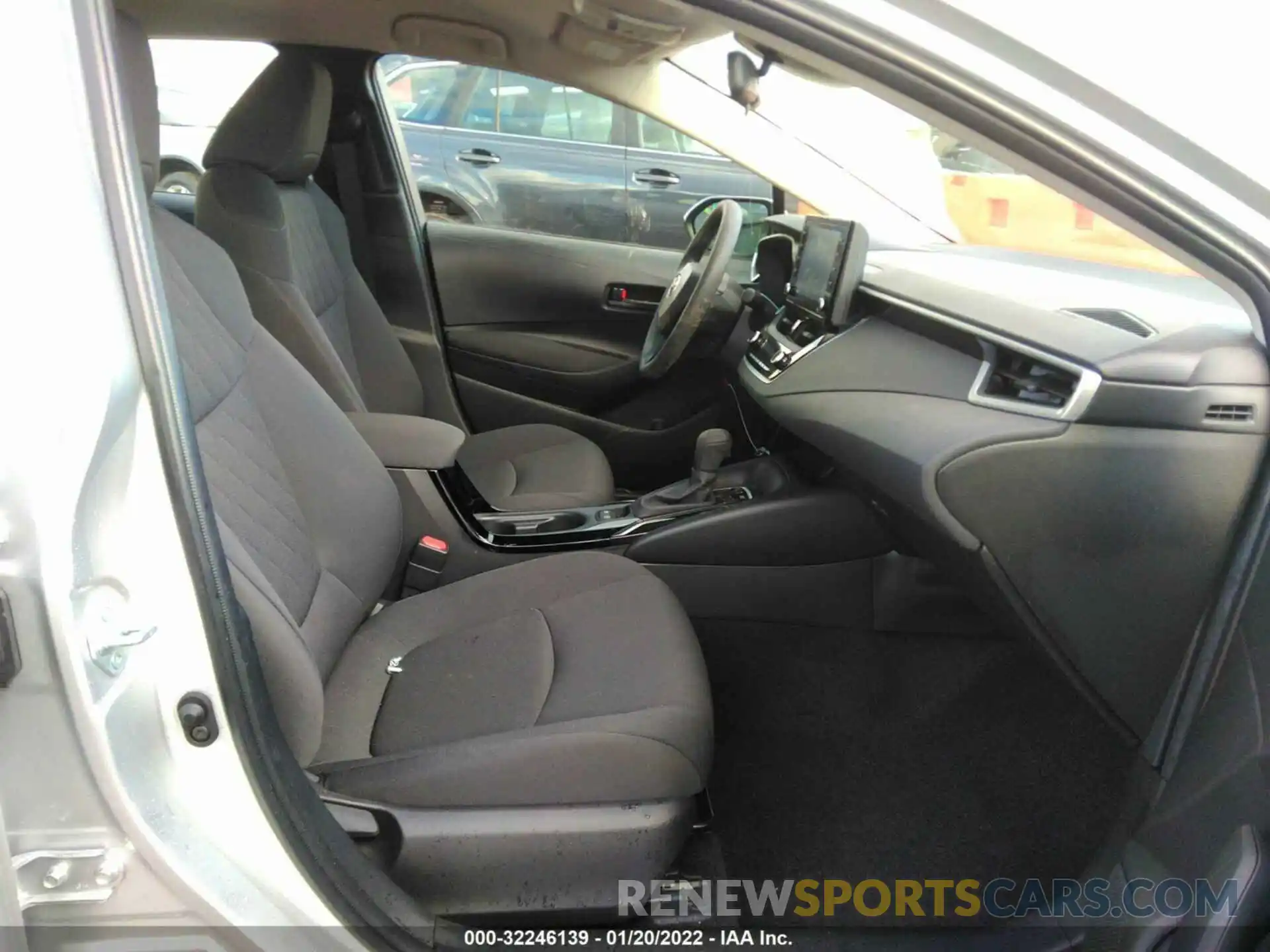 5 Photograph of a damaged car JTDEAMDEXNJ039910 TOYOTA COROLLA 2022