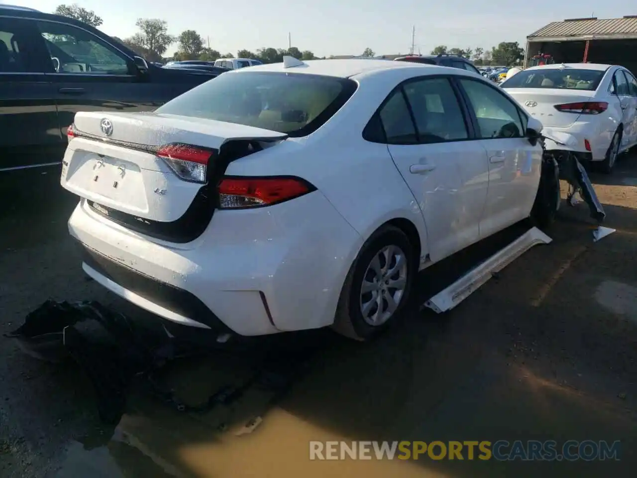 4 Photograph of a damaged car JTDEPMAE0N3001013 TOYOTA COROLLA 2022