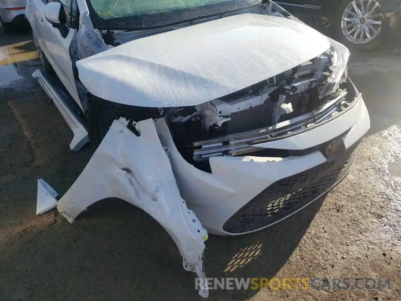 9 Photograph of a damaged car JTDEPMAE0N3001013 TOYOTA COROLLA 2022