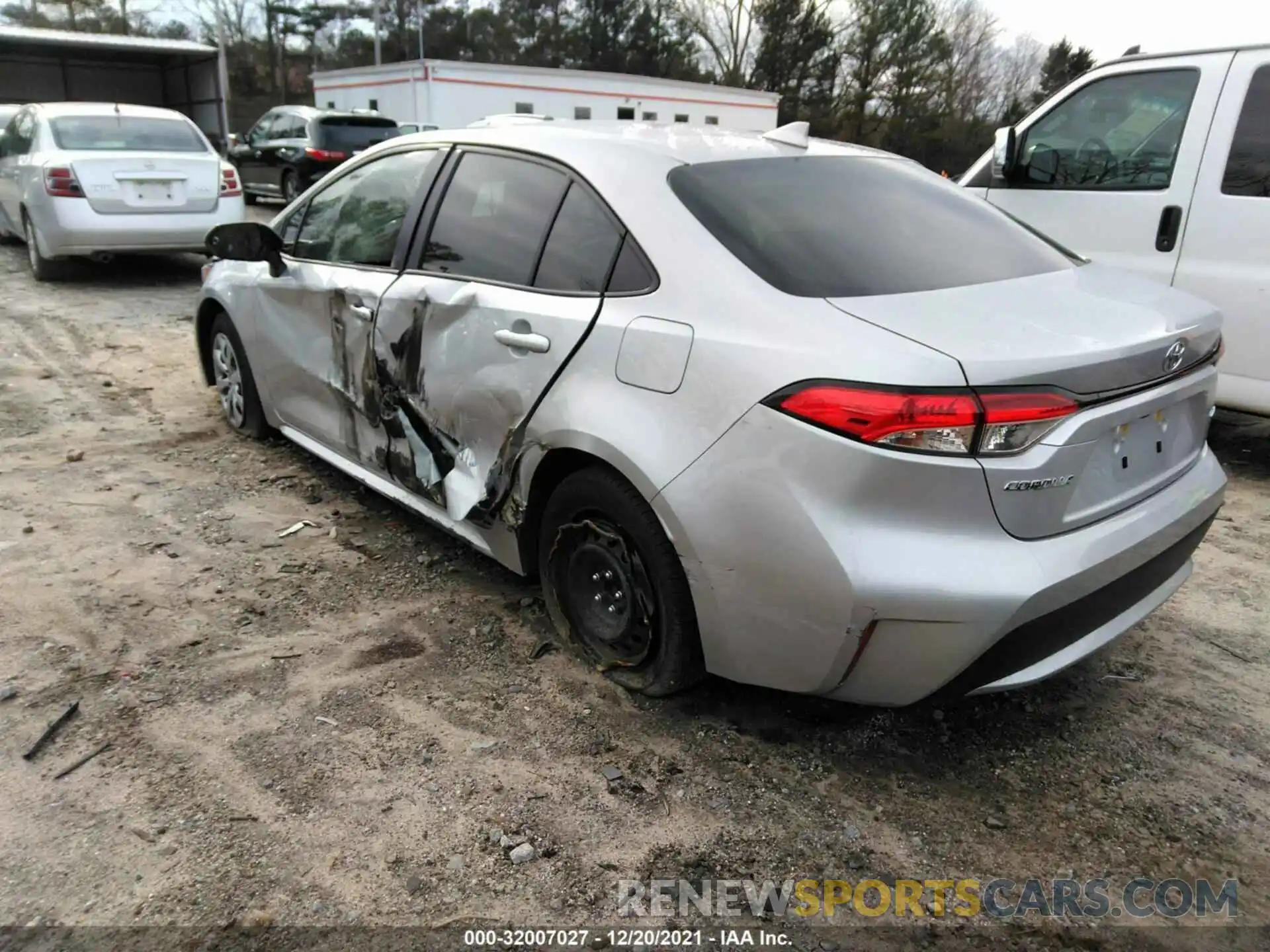 3 Photograph of a damaged car JTDEPMAE0NJ191391 TOYOTA COROLLA 2022