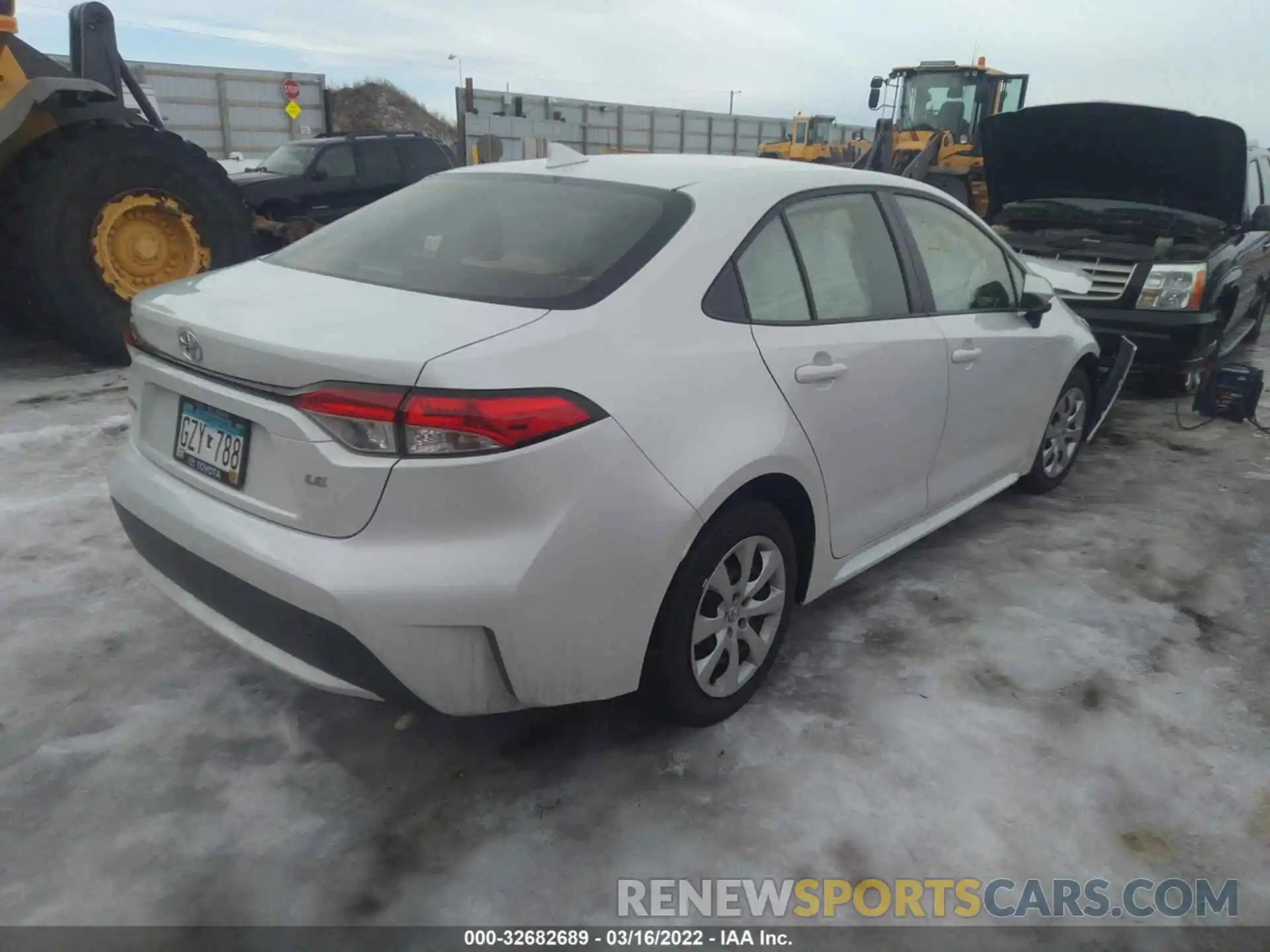 4 Photograph of a damaged car JTDEPMAE0NJ206102 TOYOTA COROLLA 2022