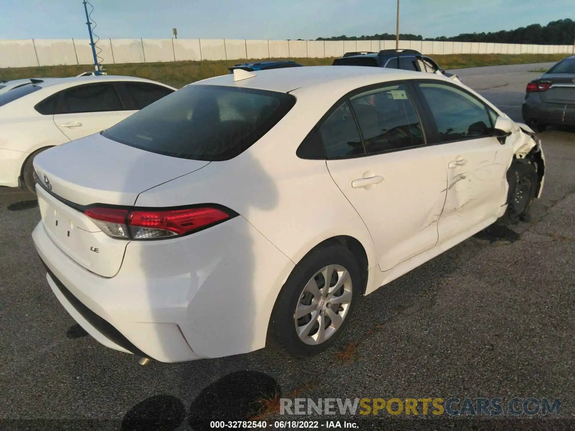 4 Photograph of a damaged car JTDEPMAE1N3001571 TOYOTA COROLLA 2022