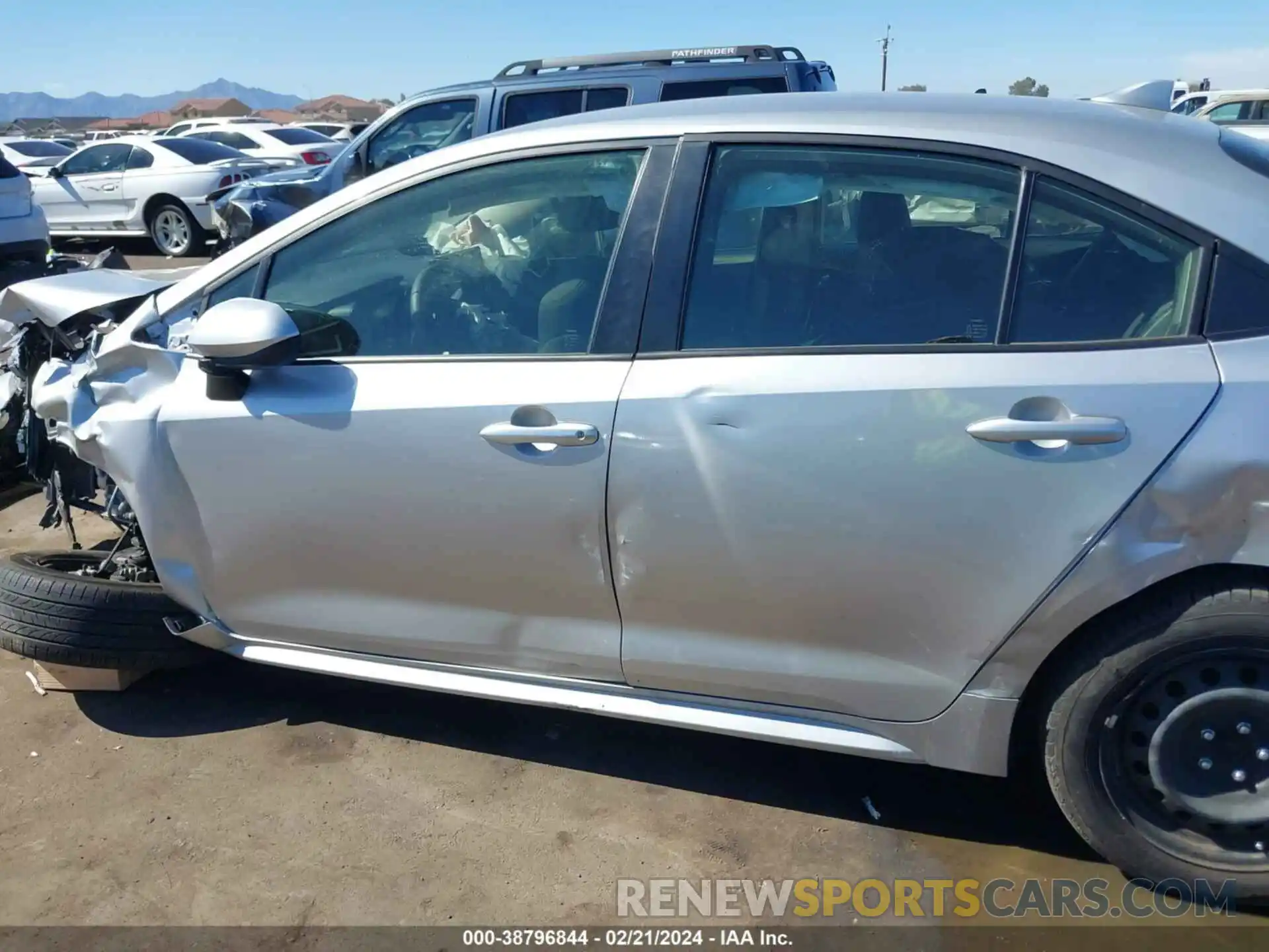 14 Photograph of a damaged car JTDEPMAE1N3021495 TOYOTA COROLLA 2022