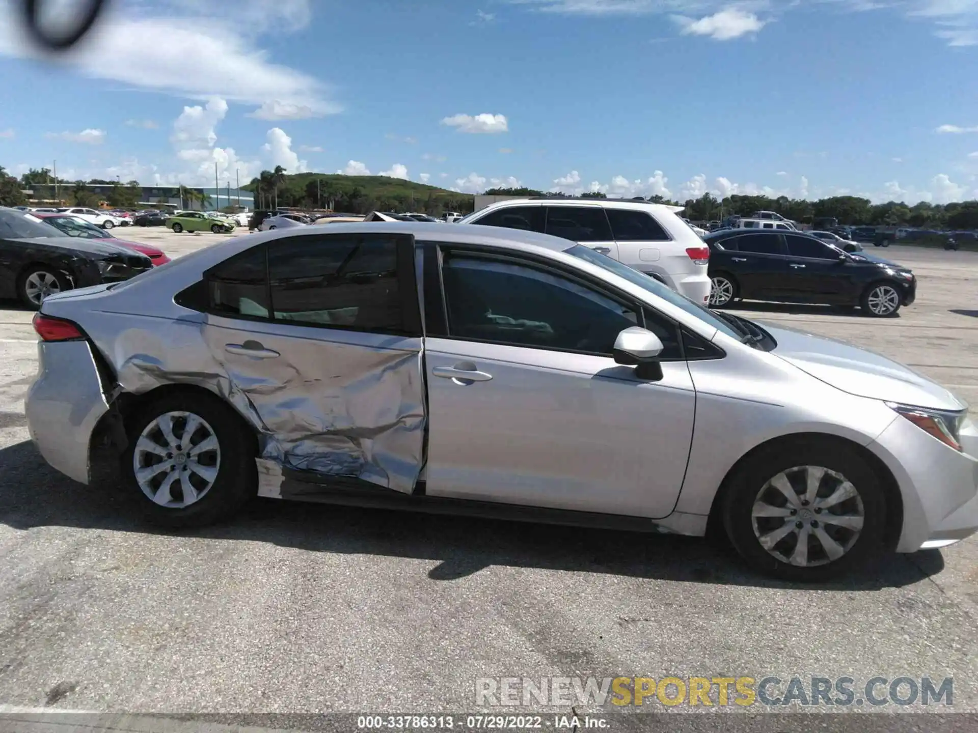 6 Photograph of a damaged car JTDEPMAE1NJ194140 TOYOTA COROLLA 2022