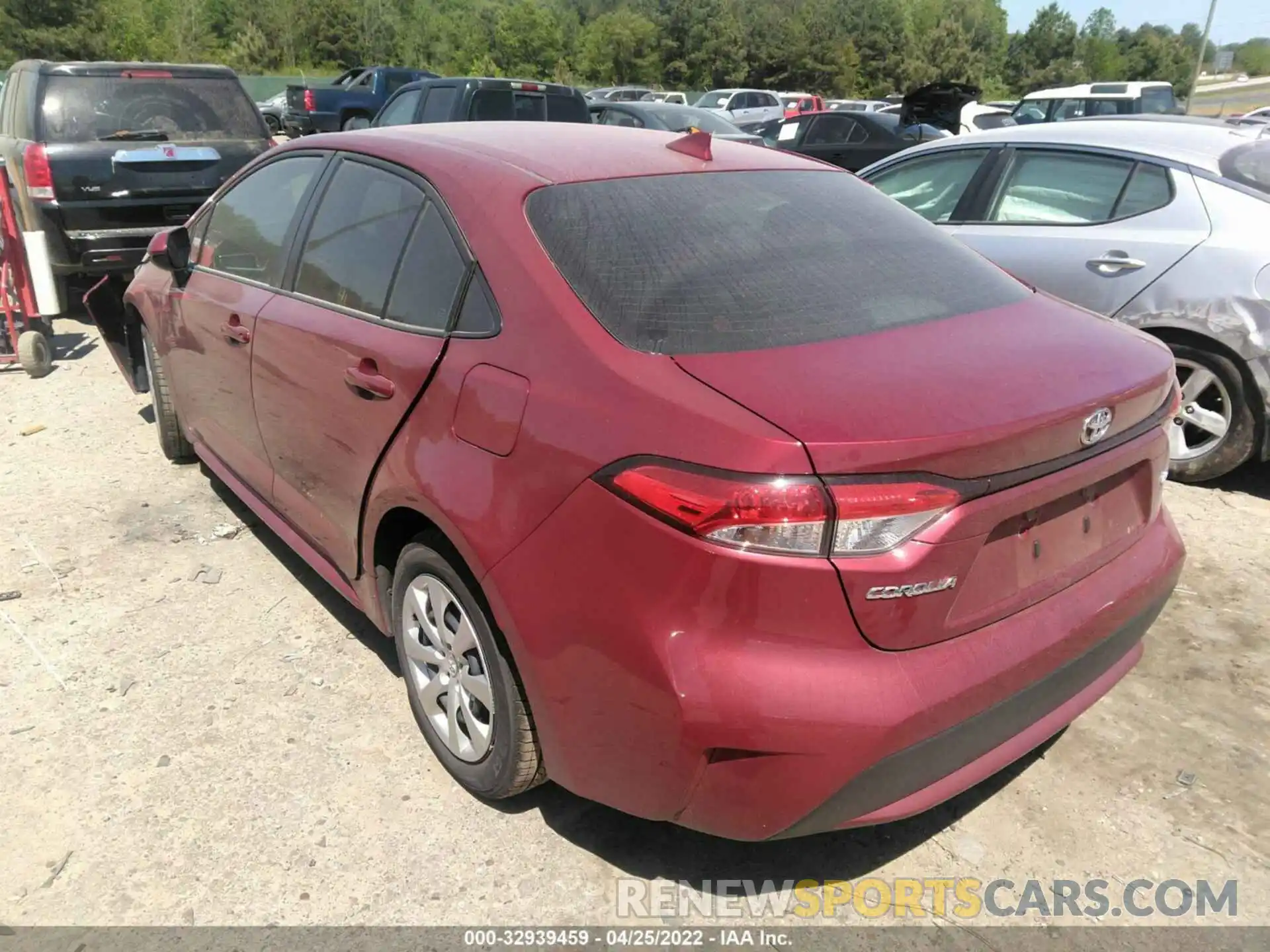 3 Photograph of a damaged car JTDEPMAE1NJ213415 TOYOTA COROLLA 2022